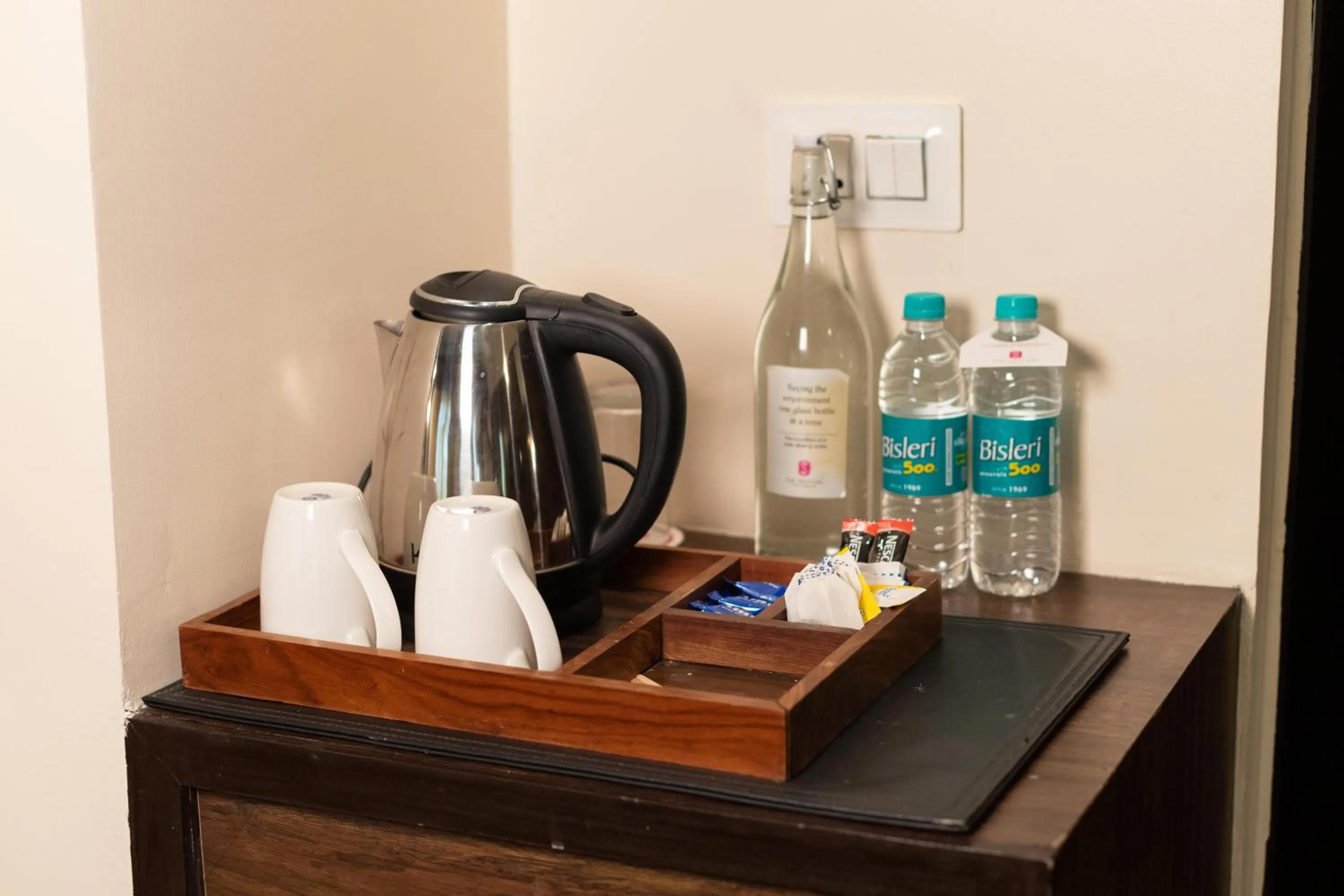 Coffee/tea facilities in Pride Premier Solitaire