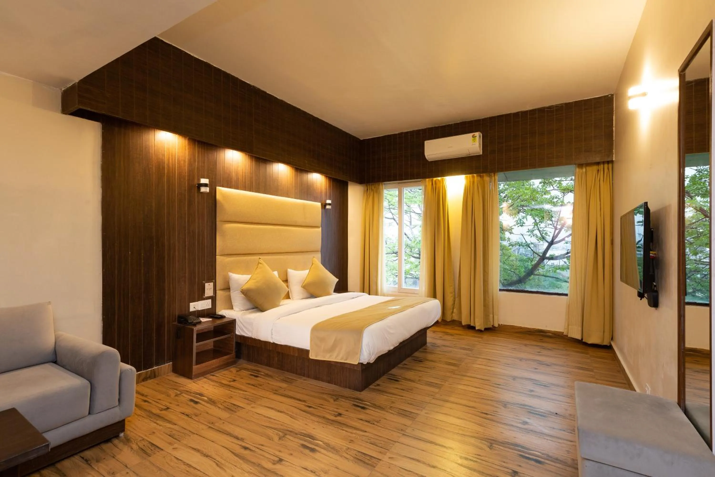 Bed in Pride Premier Solitaire