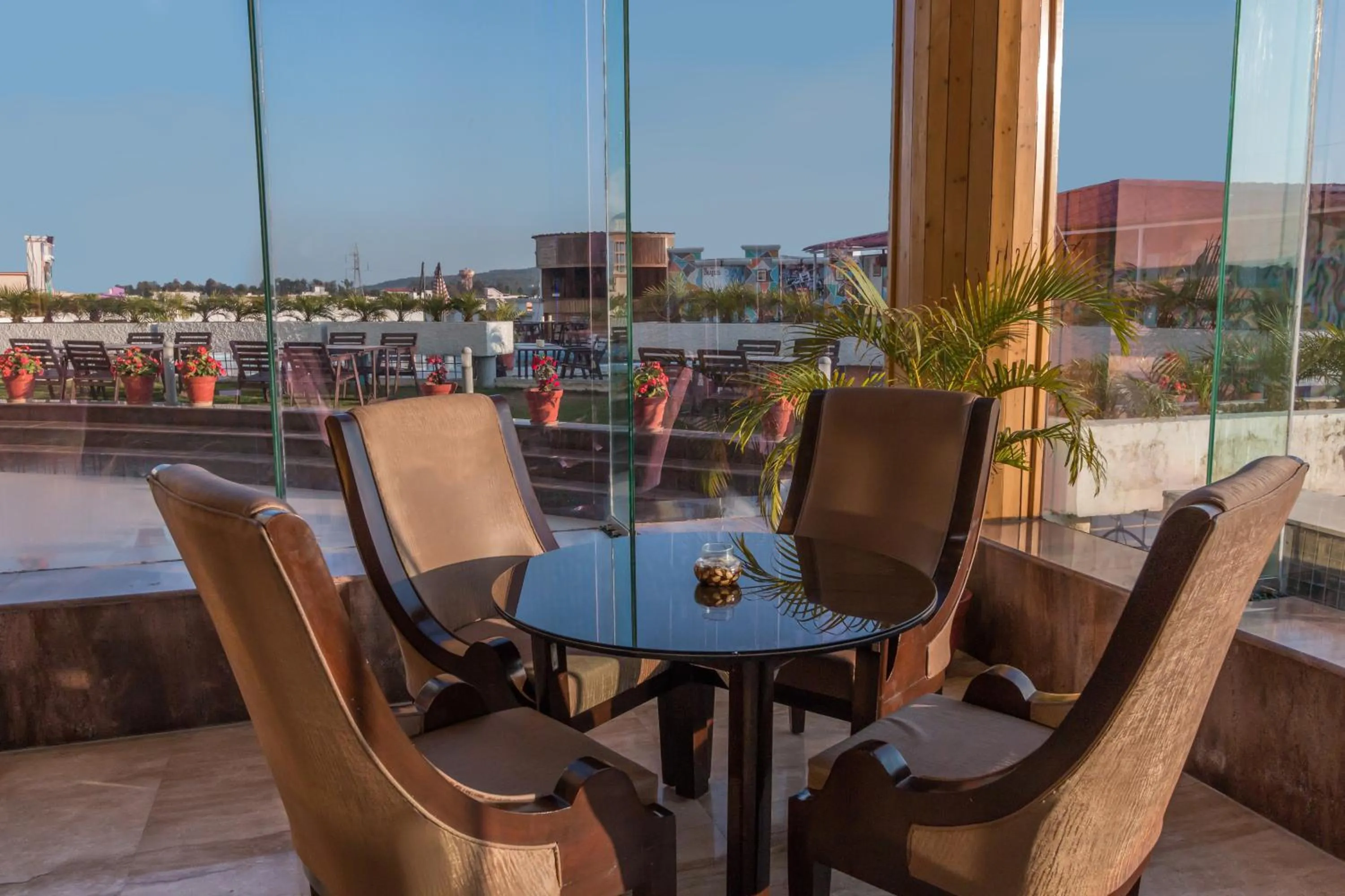 Lounge or bar in Pride Premier Solitaire