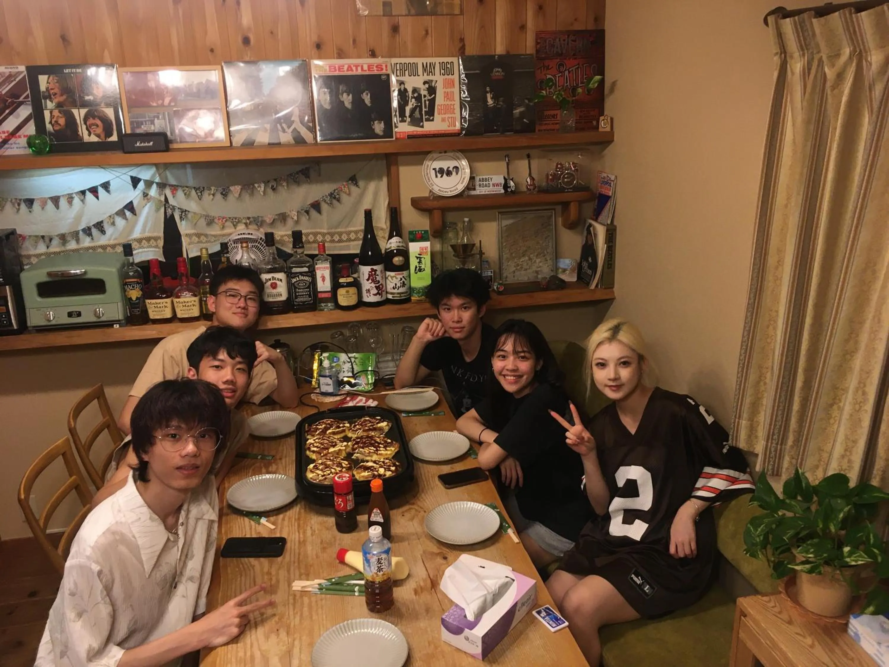 Breakfast in AbbeyRoad Inn Seika