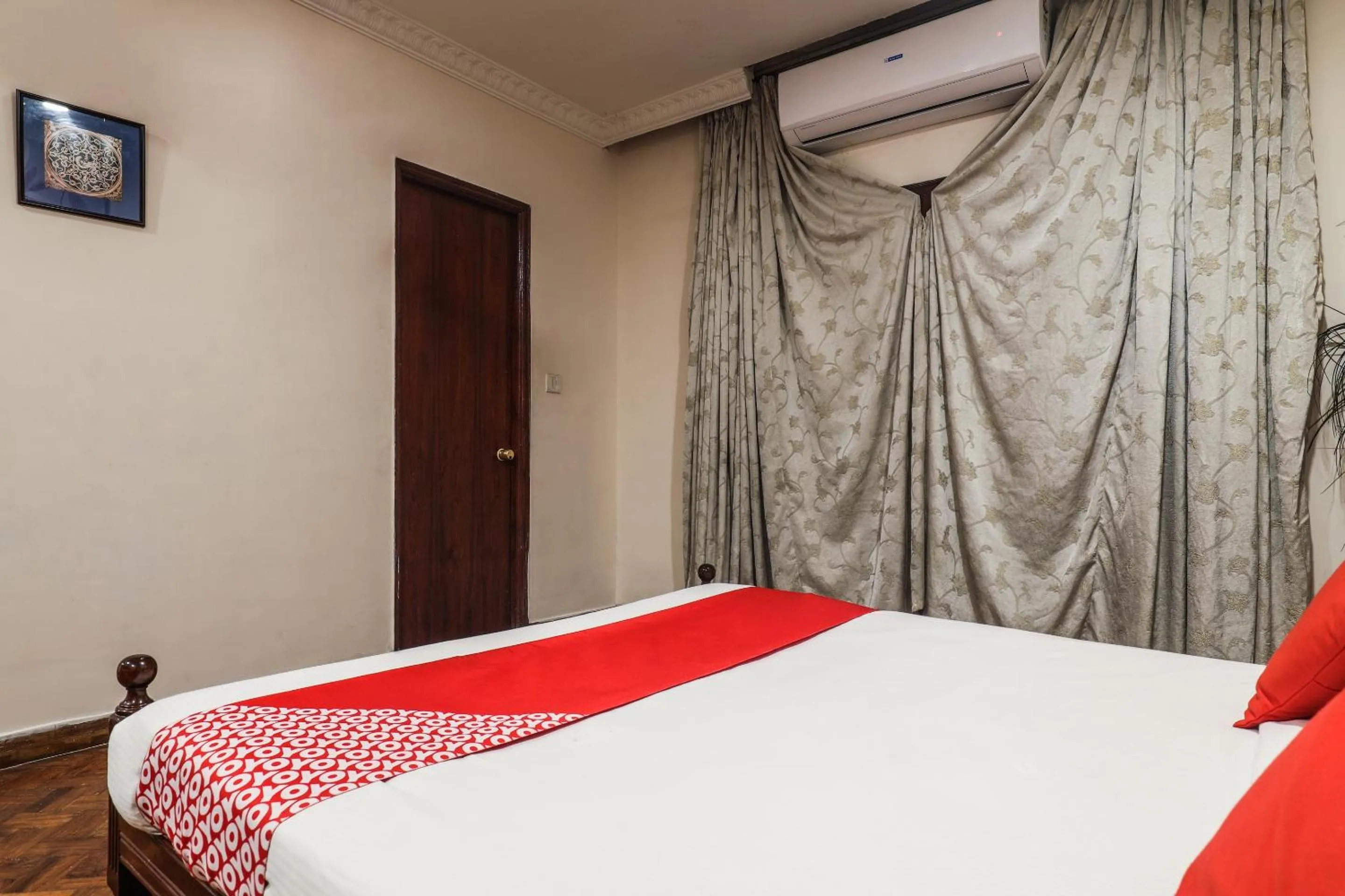 Bedroom, Bed in Hotel O Athithi Inn Near Hyderabad Central