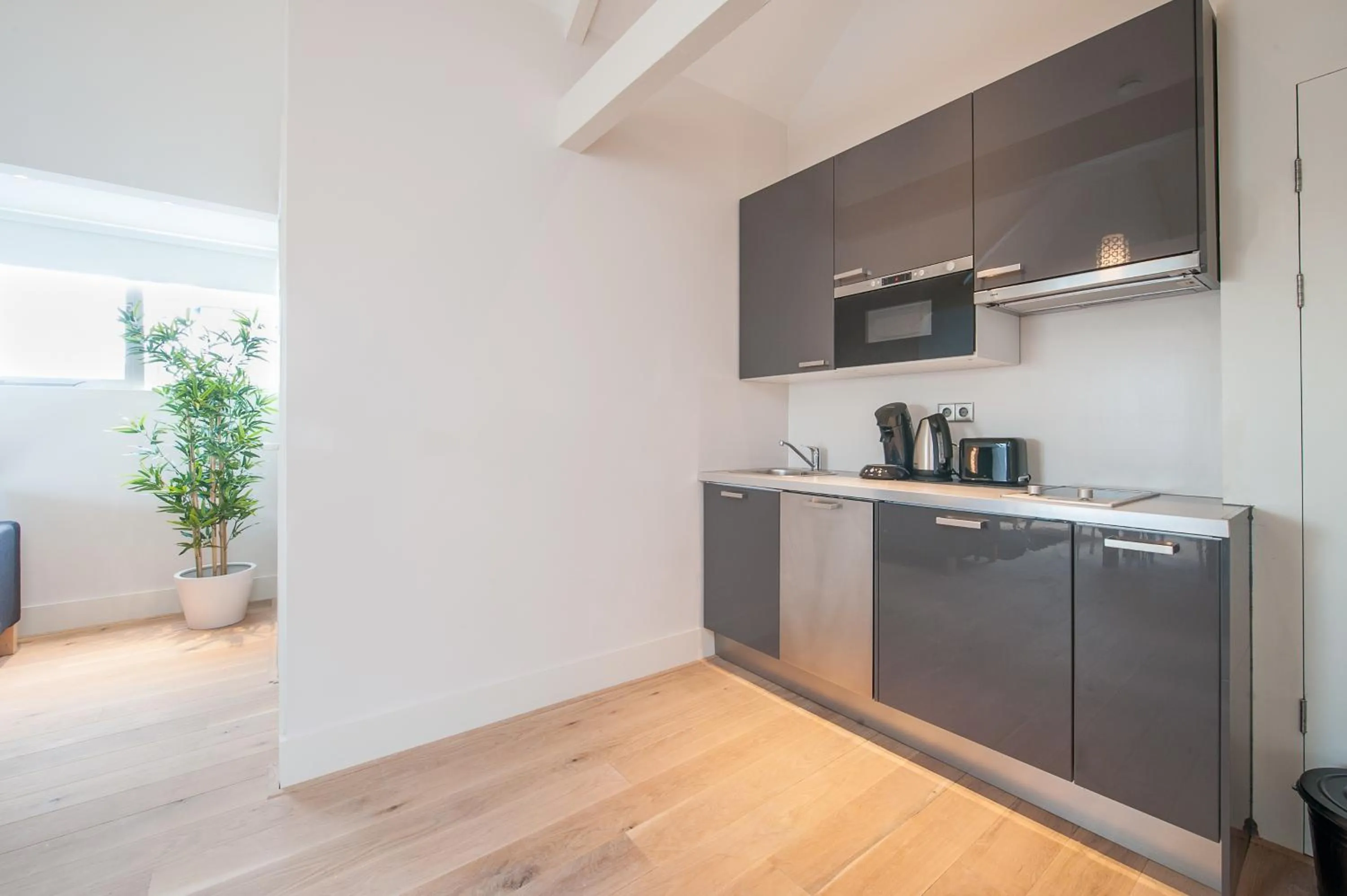 Kitchen or kitchenette in Museumpark Apartments