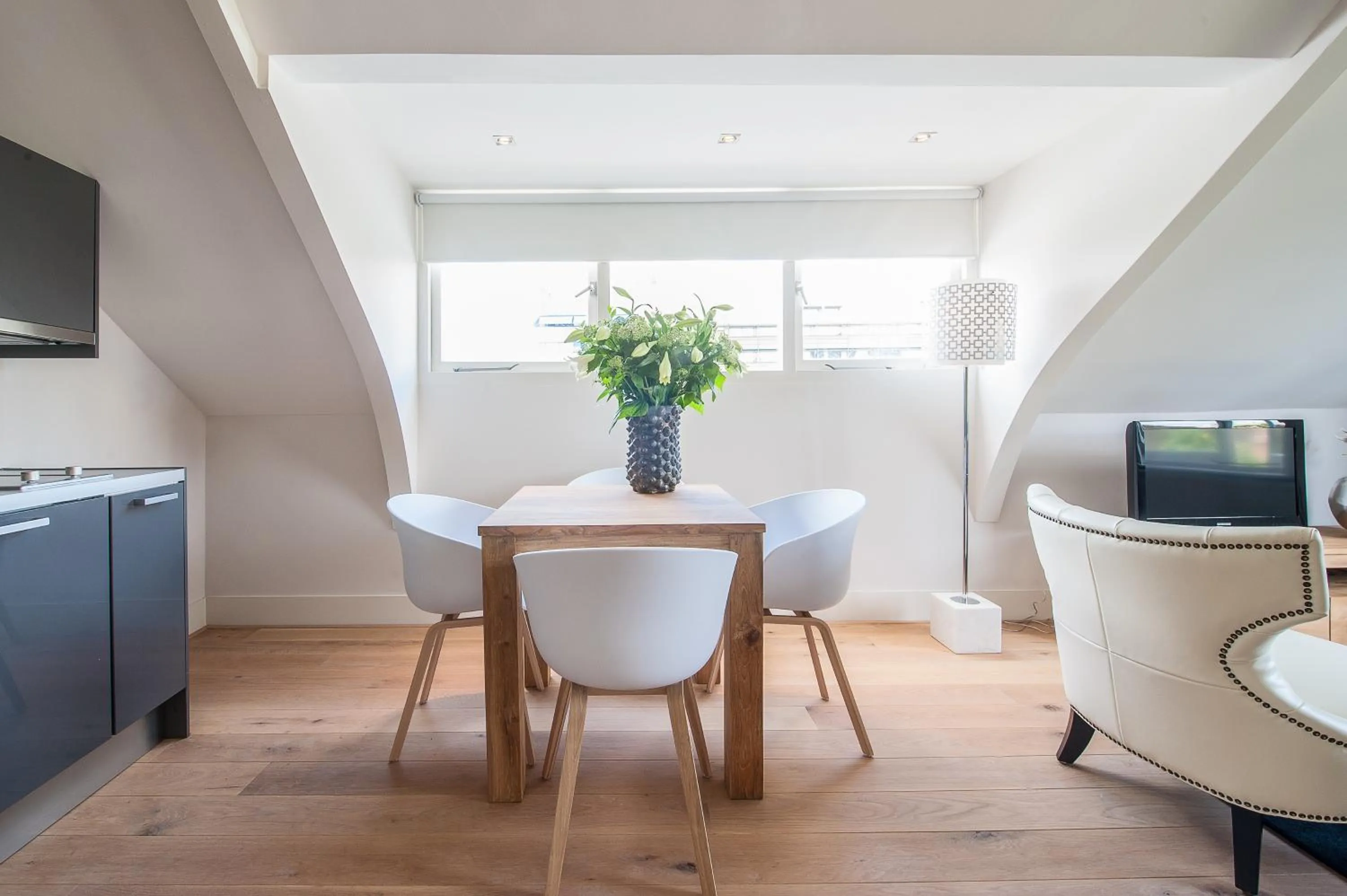 Dining area in Museumpark Apartments
