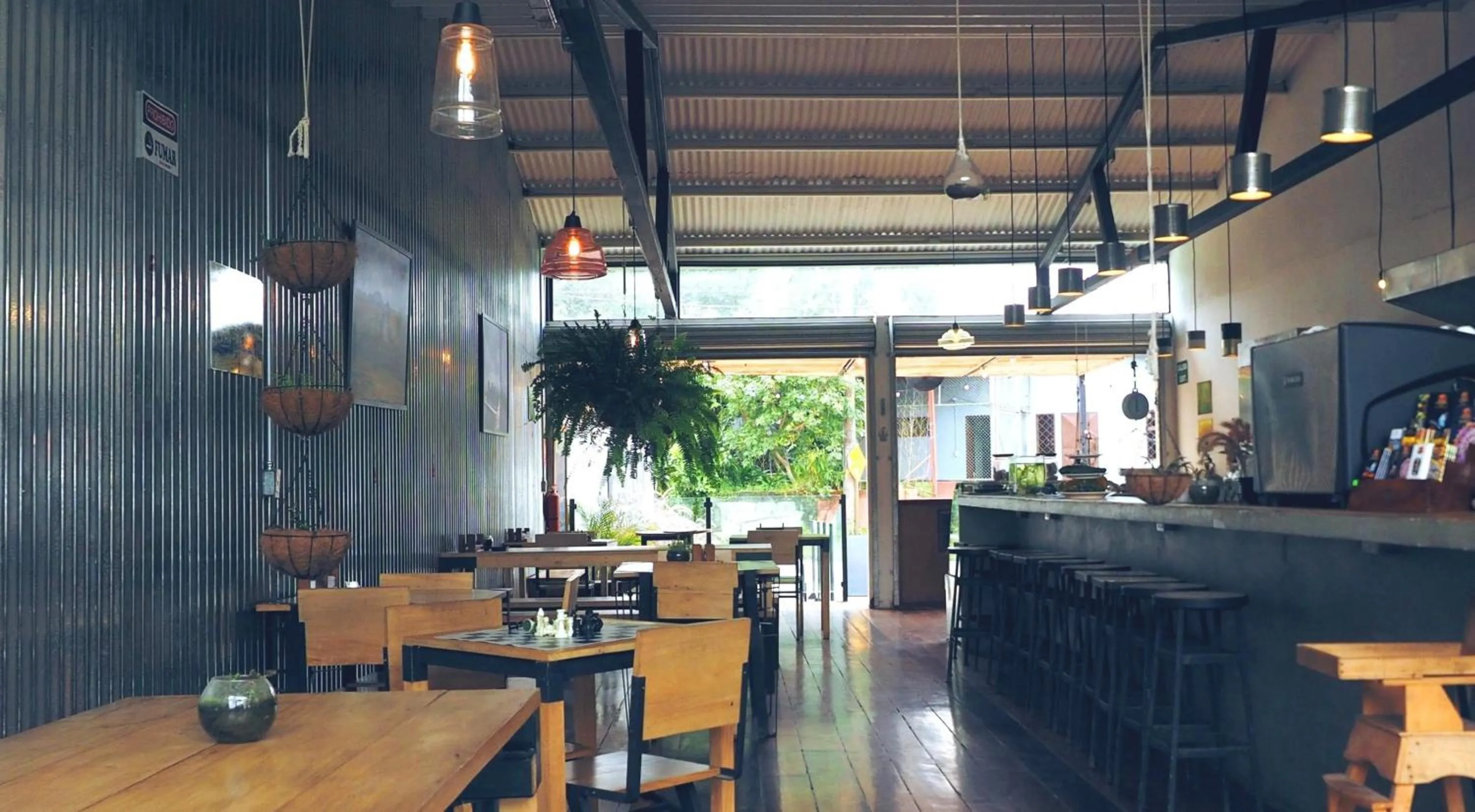 Restaurant/places to eat in OutBox Inn