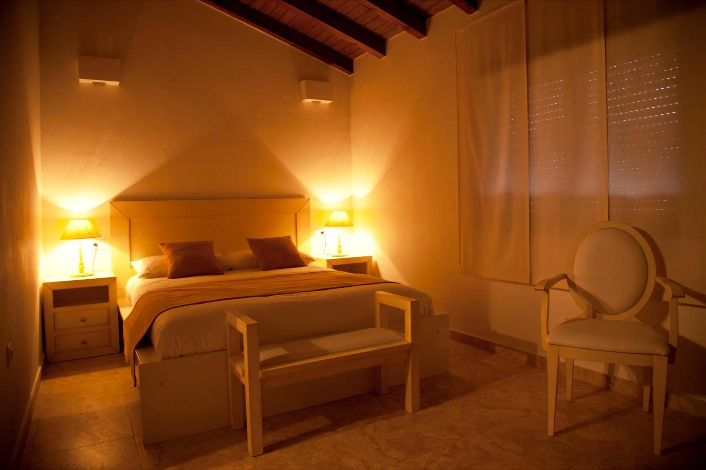 Night, Bed in AROHAZ Hotel & Restaurante