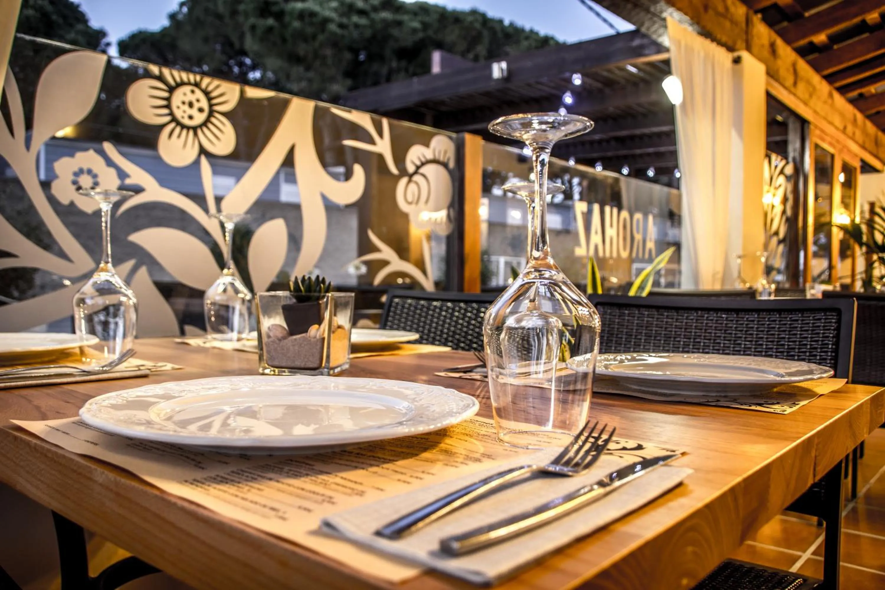 Restaurant/places to eat in AROHAZ Hotel & Restaurante