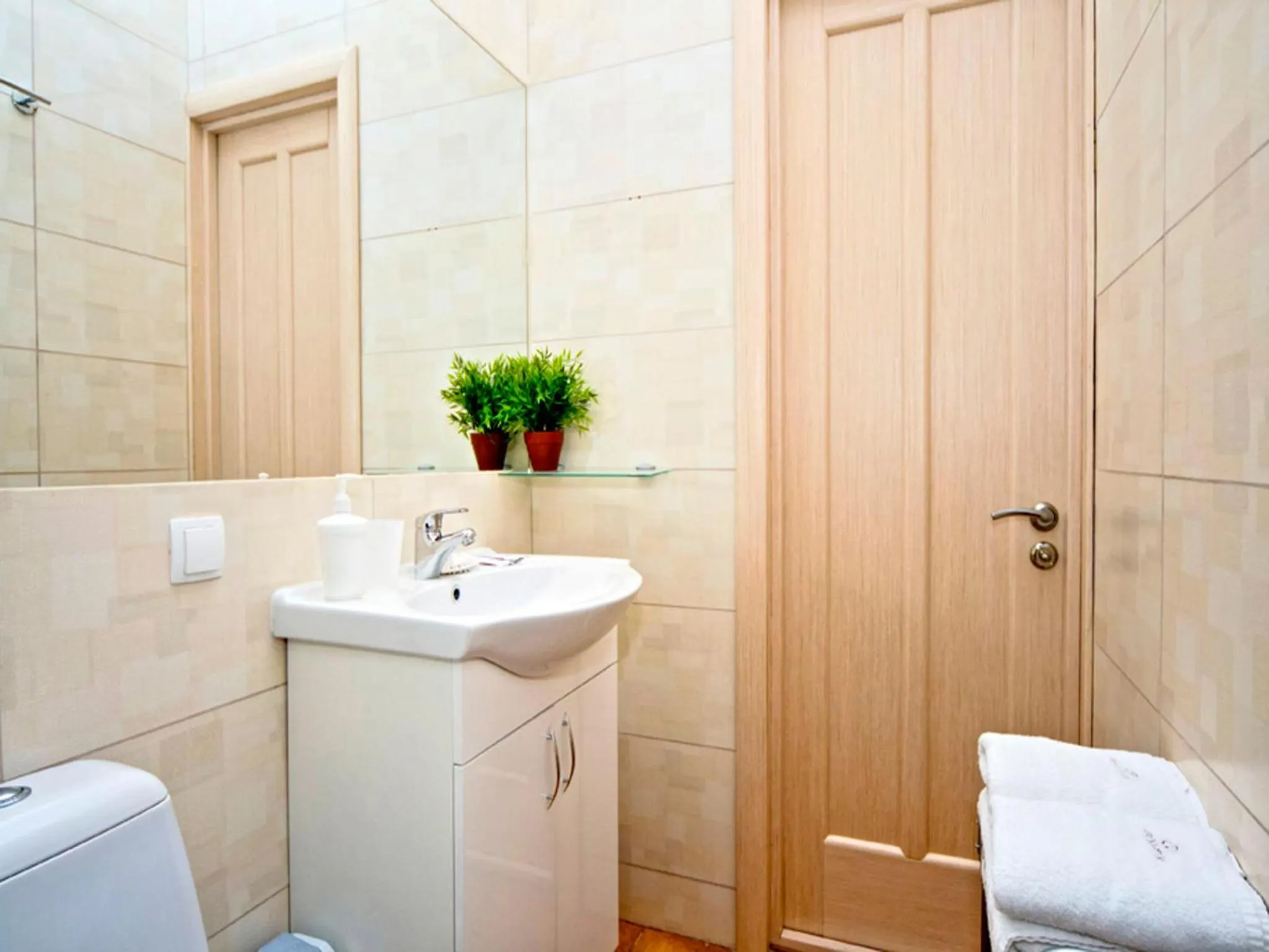 Bathroom in Best Season Apart Hotel