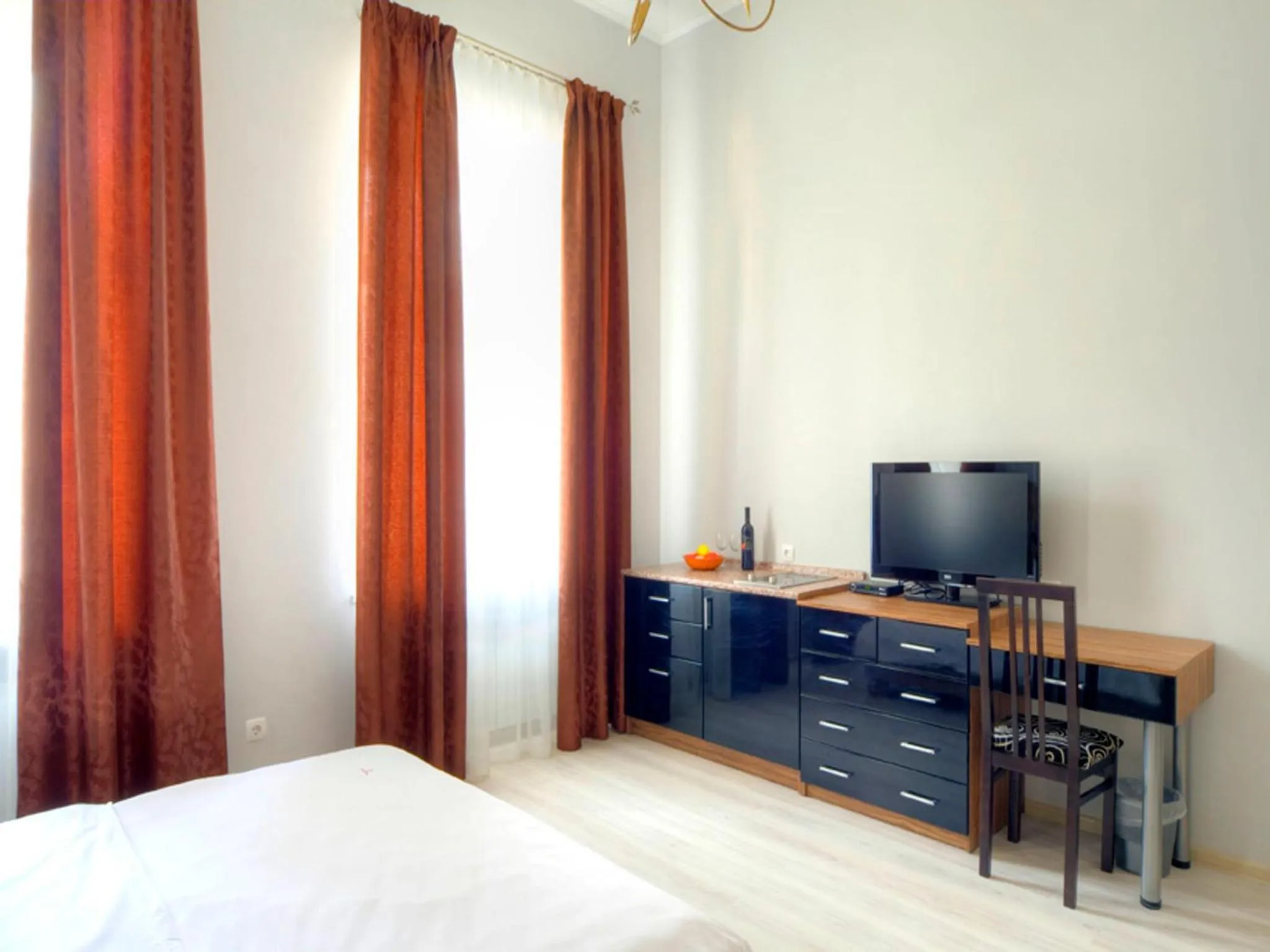 TV and multimedia, Bed in Best Season Apart Hotel