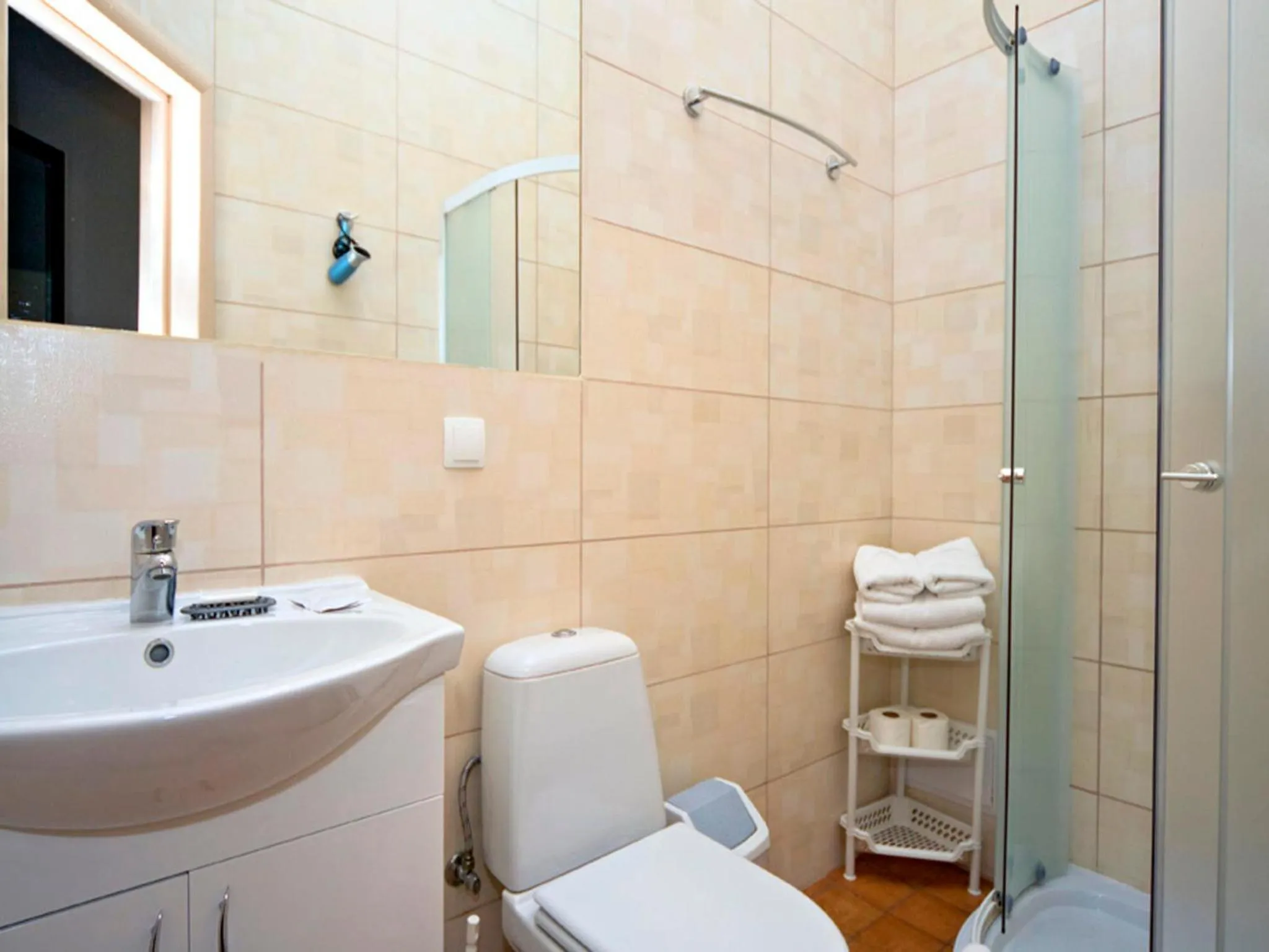 Toilet in Best Season Apart Hotel