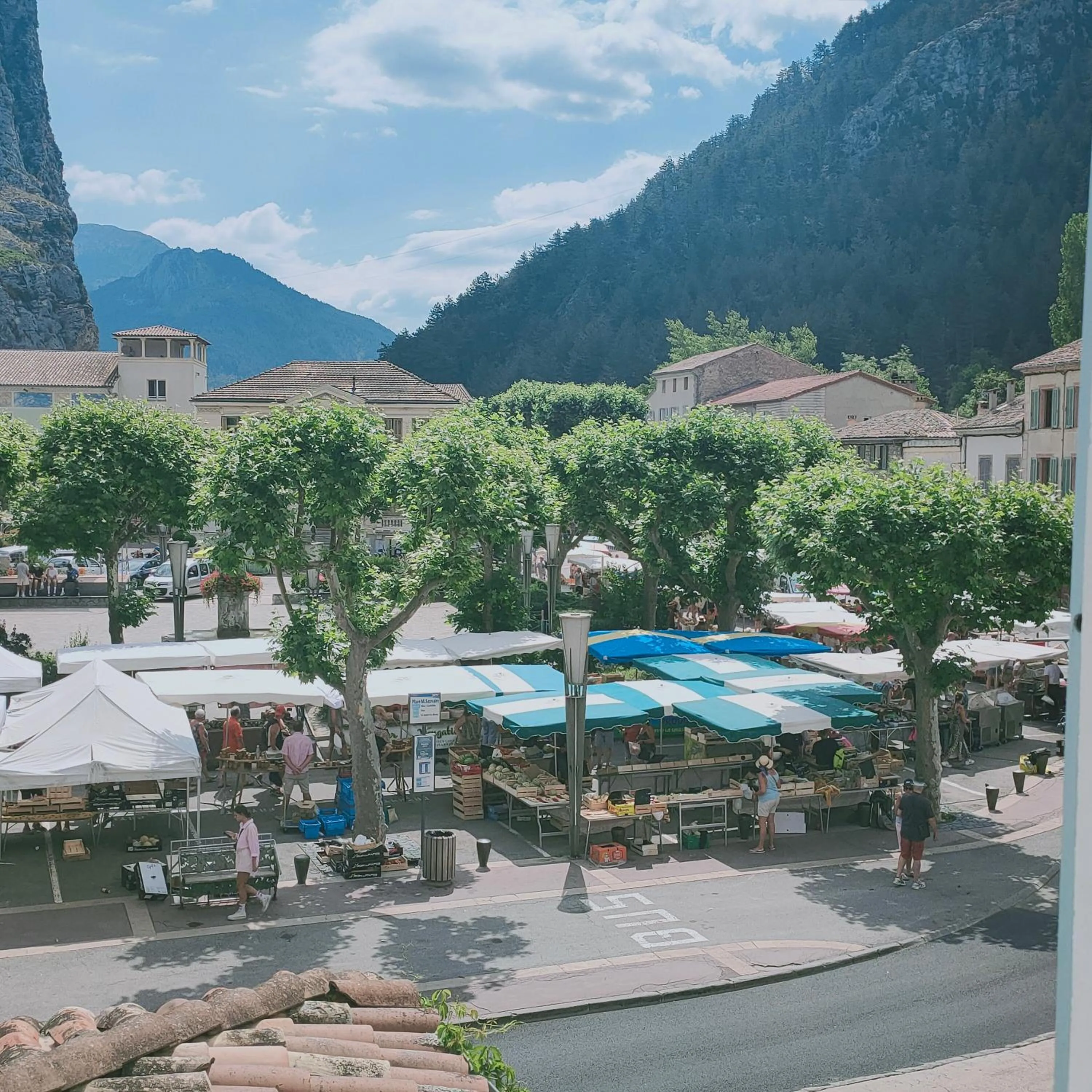 Street view in Hotel du Levant