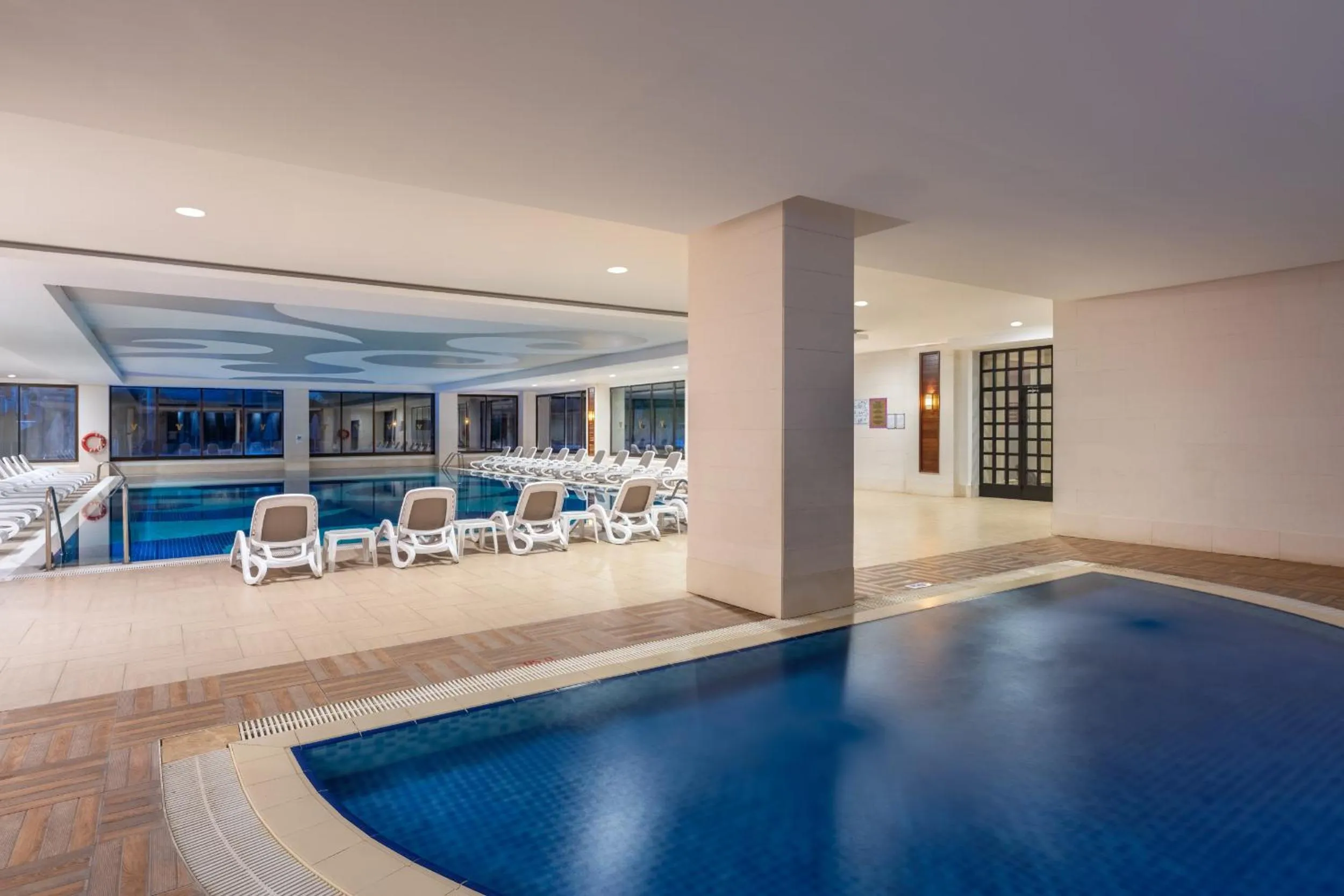 Swimming pool in Villa Side Residence