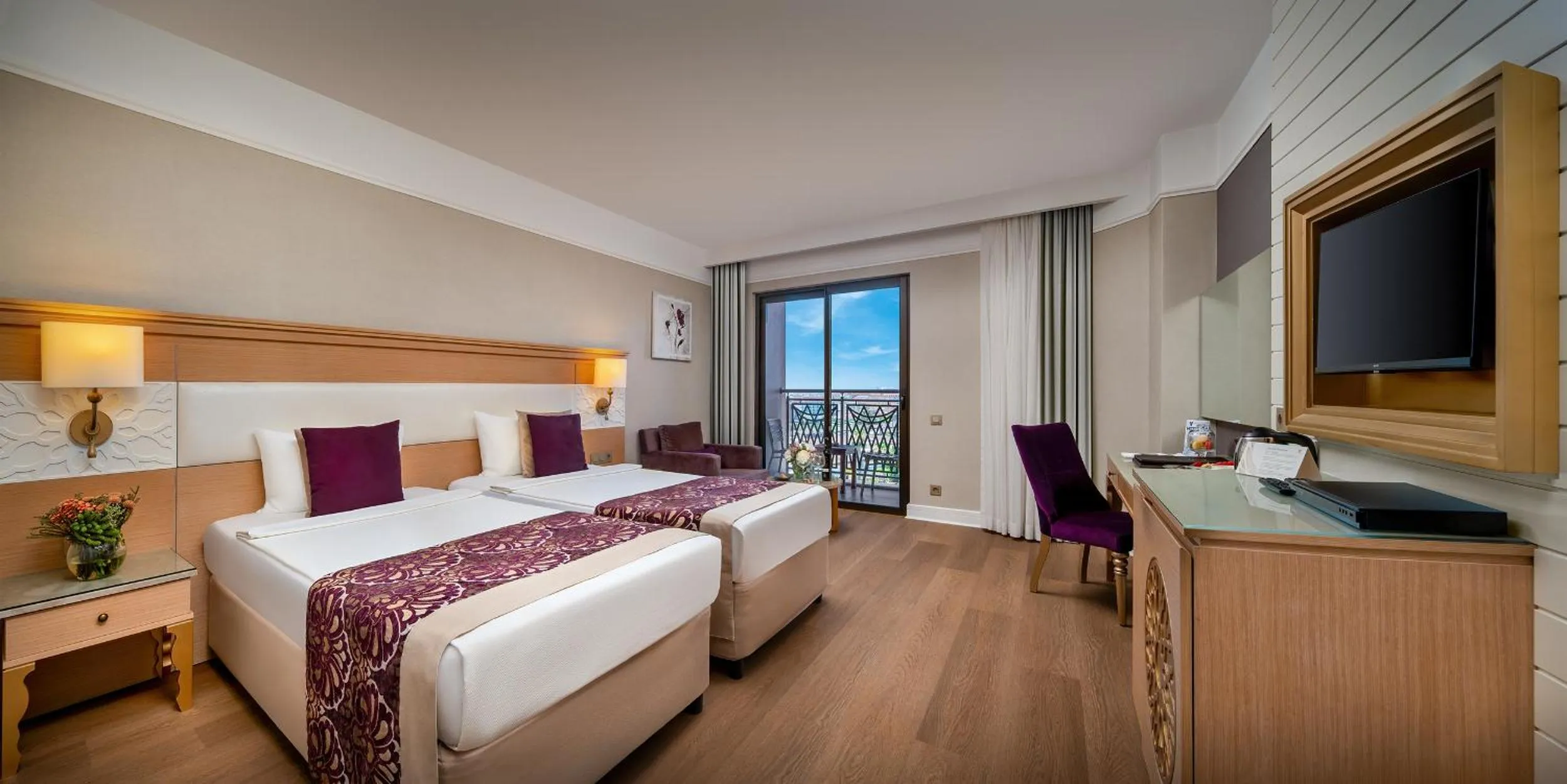 Bed in Villa Side Residence