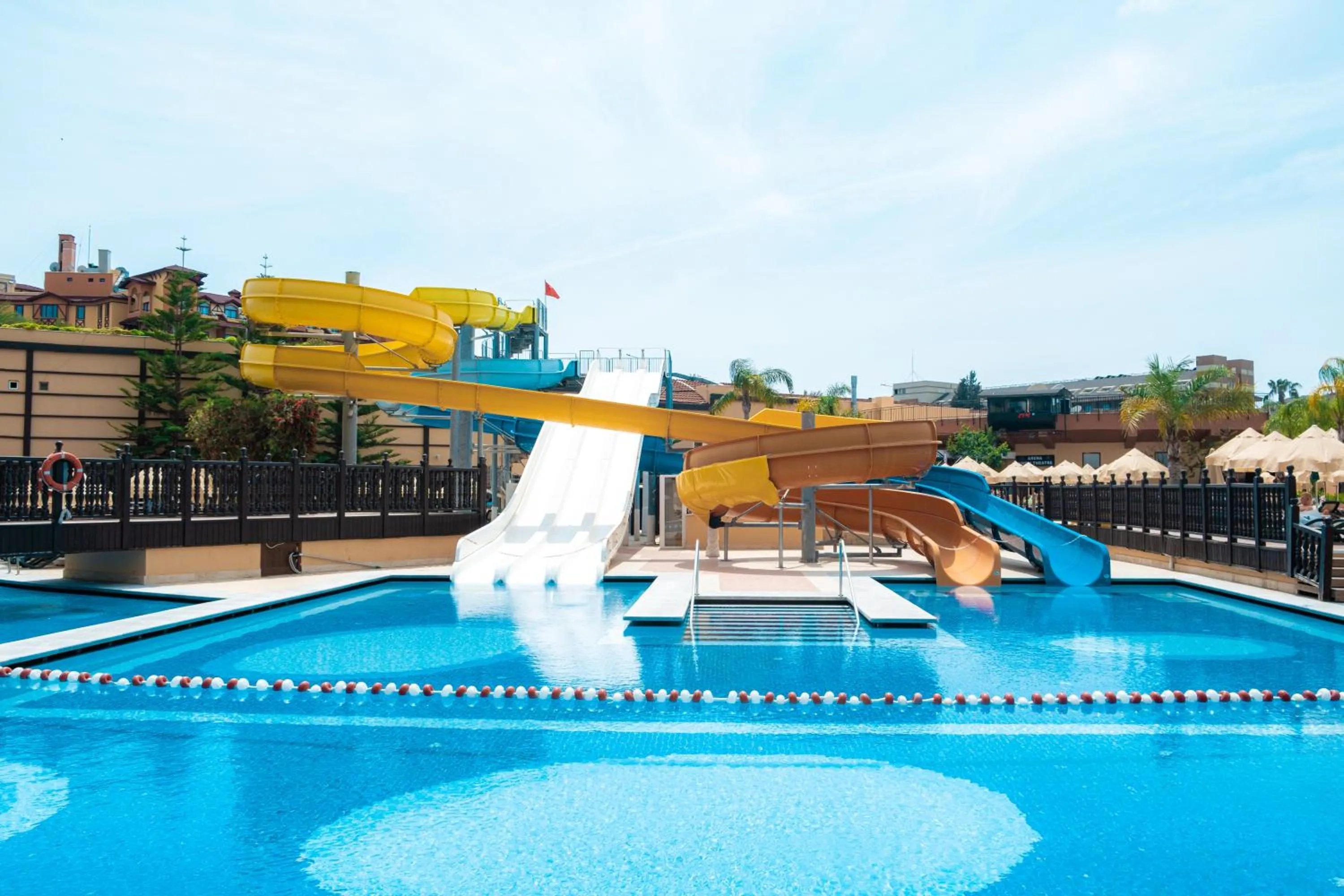 Swimming pool in Villa Side Residence