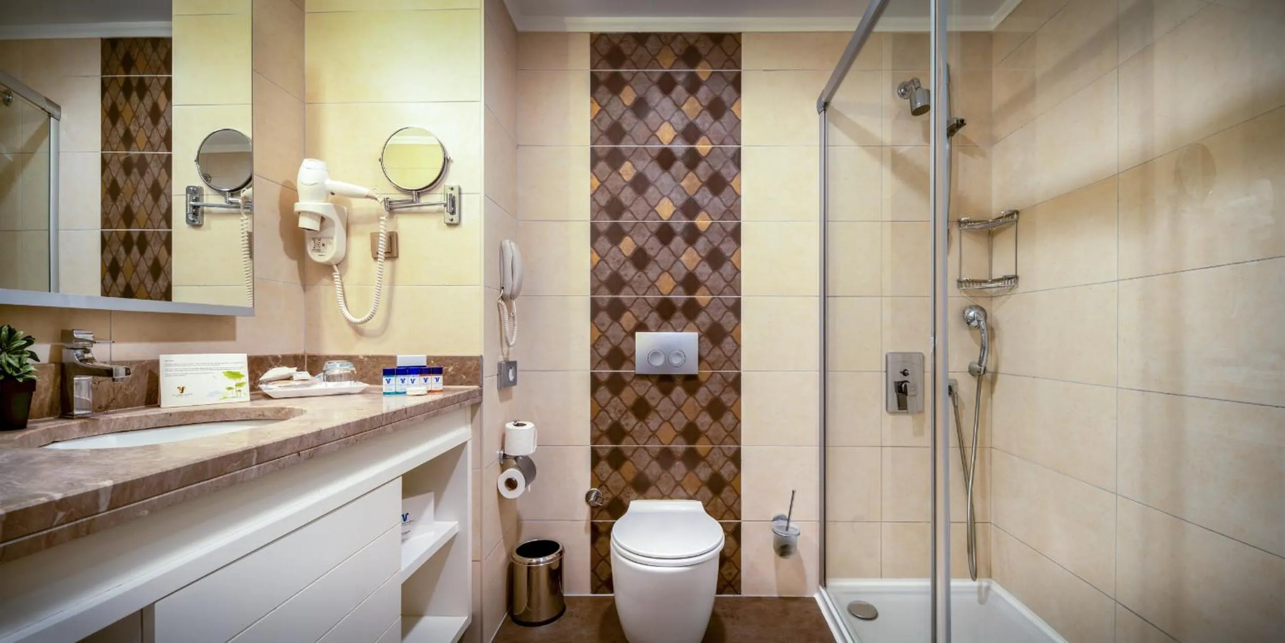 Shower in Villa Side Residence