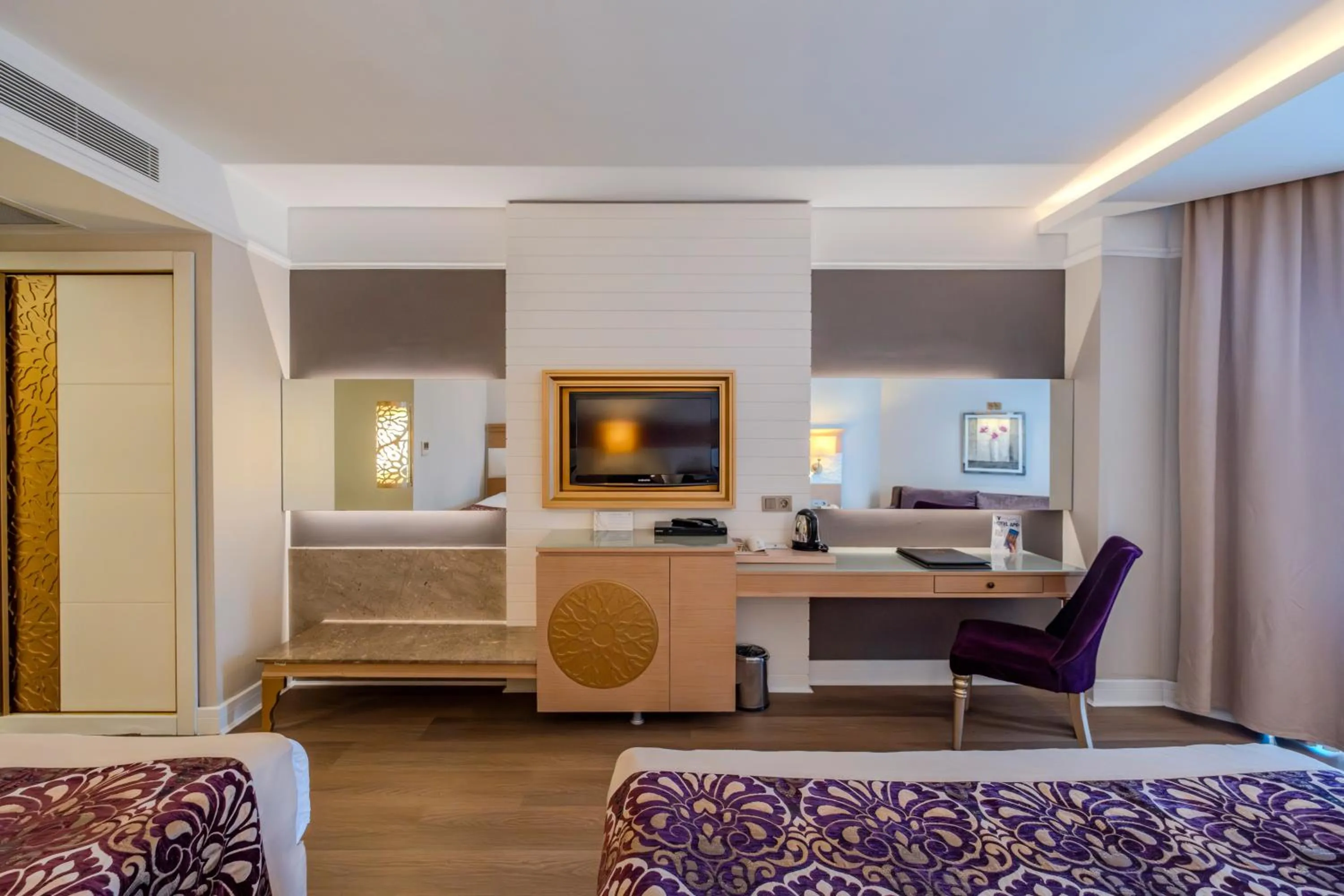 Bed in Villa Side Residence