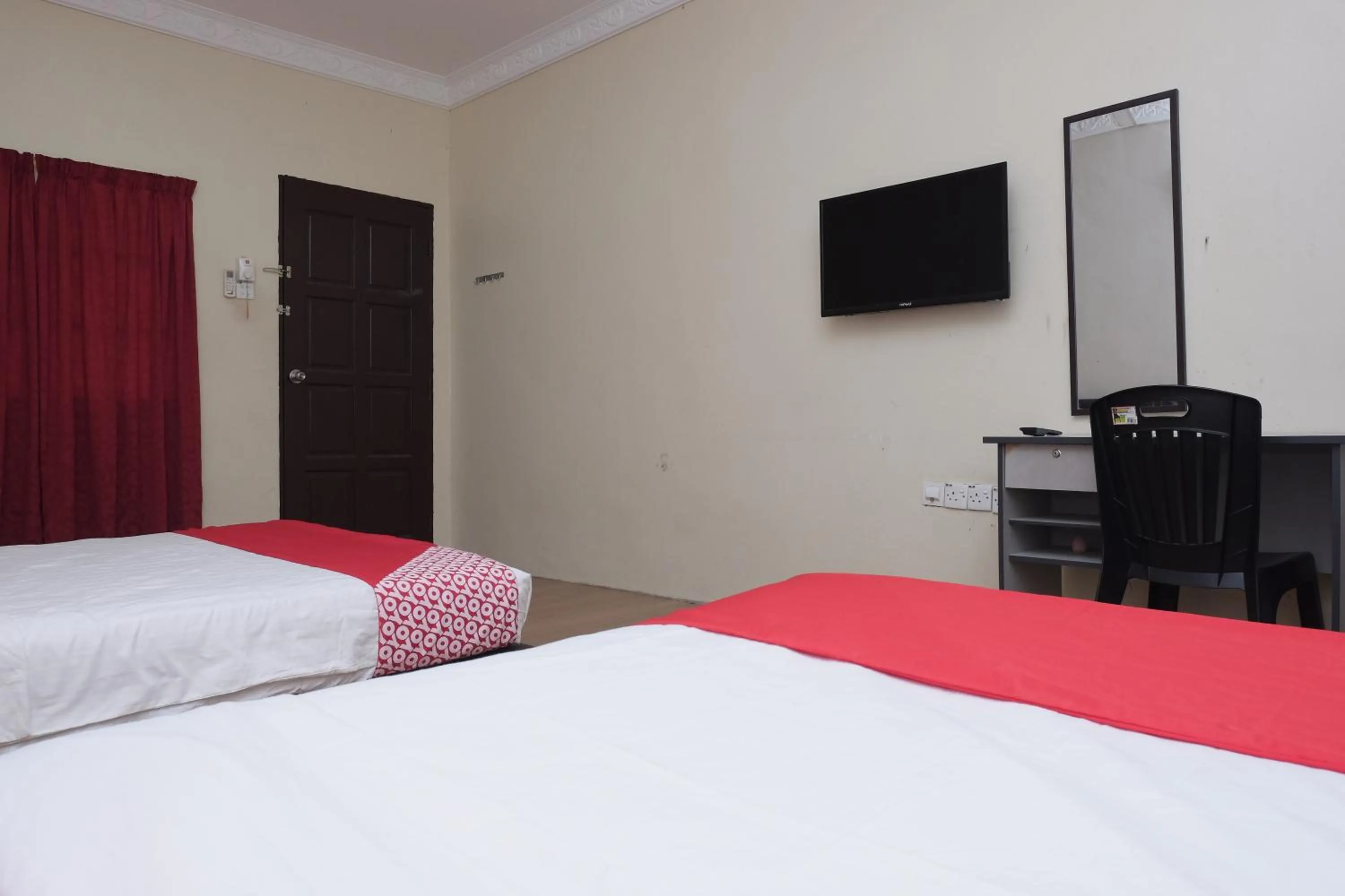 Bedroom, Bed in Hotel O Kay Inn Kerteh