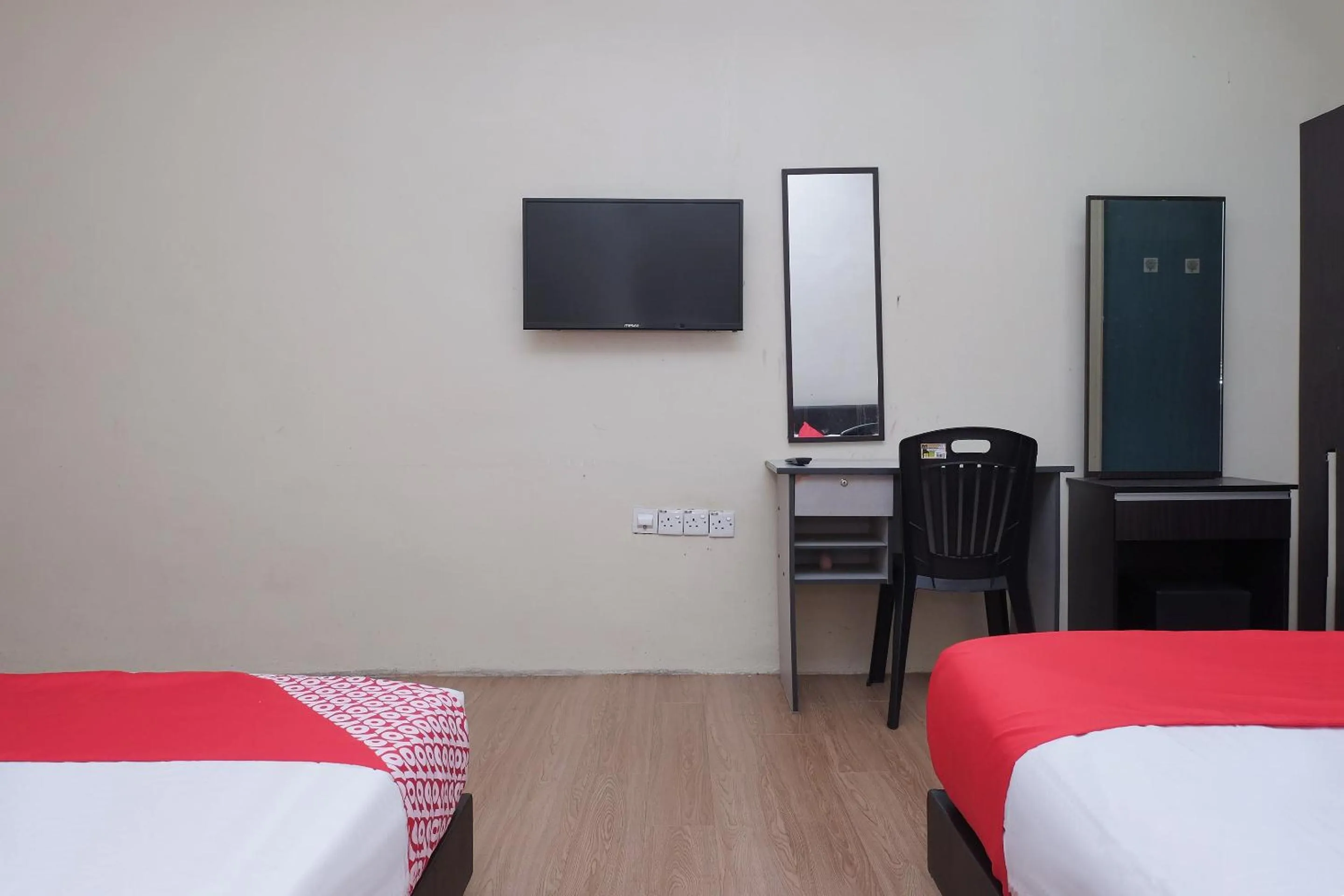 Bedroom, Bed in Hotel O Kay Inn Kerteh