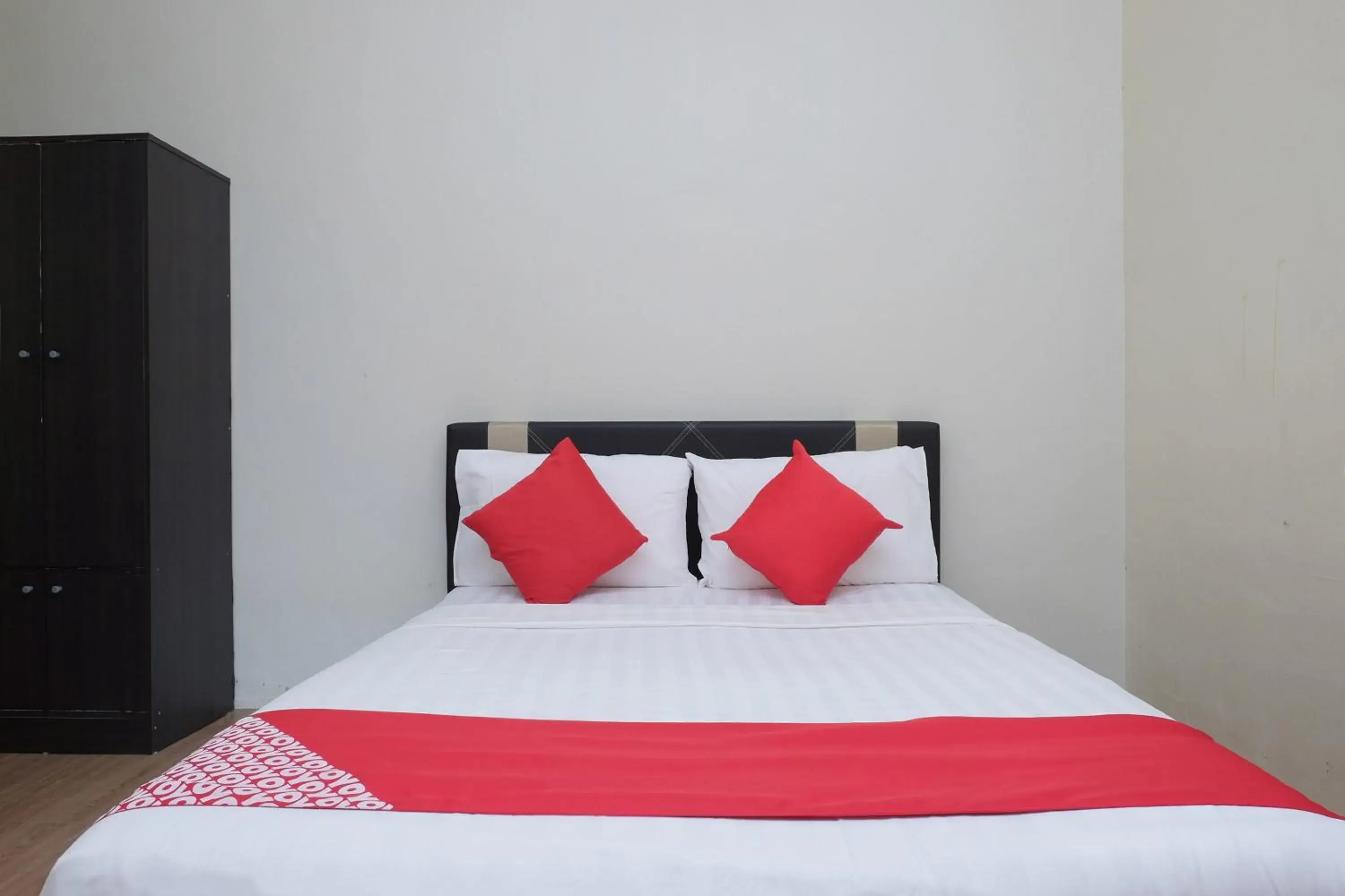 Bedroom, Bed in OYO 90080 Kay Inn Kerteh