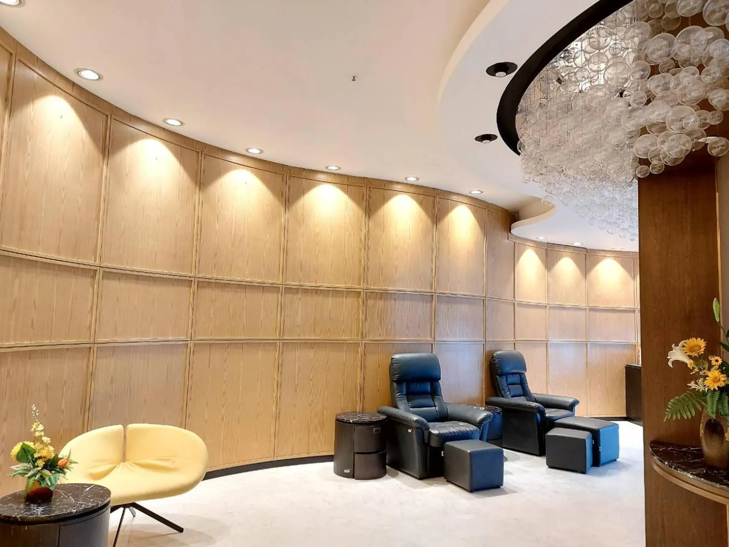 Massage in M Hotel Danok