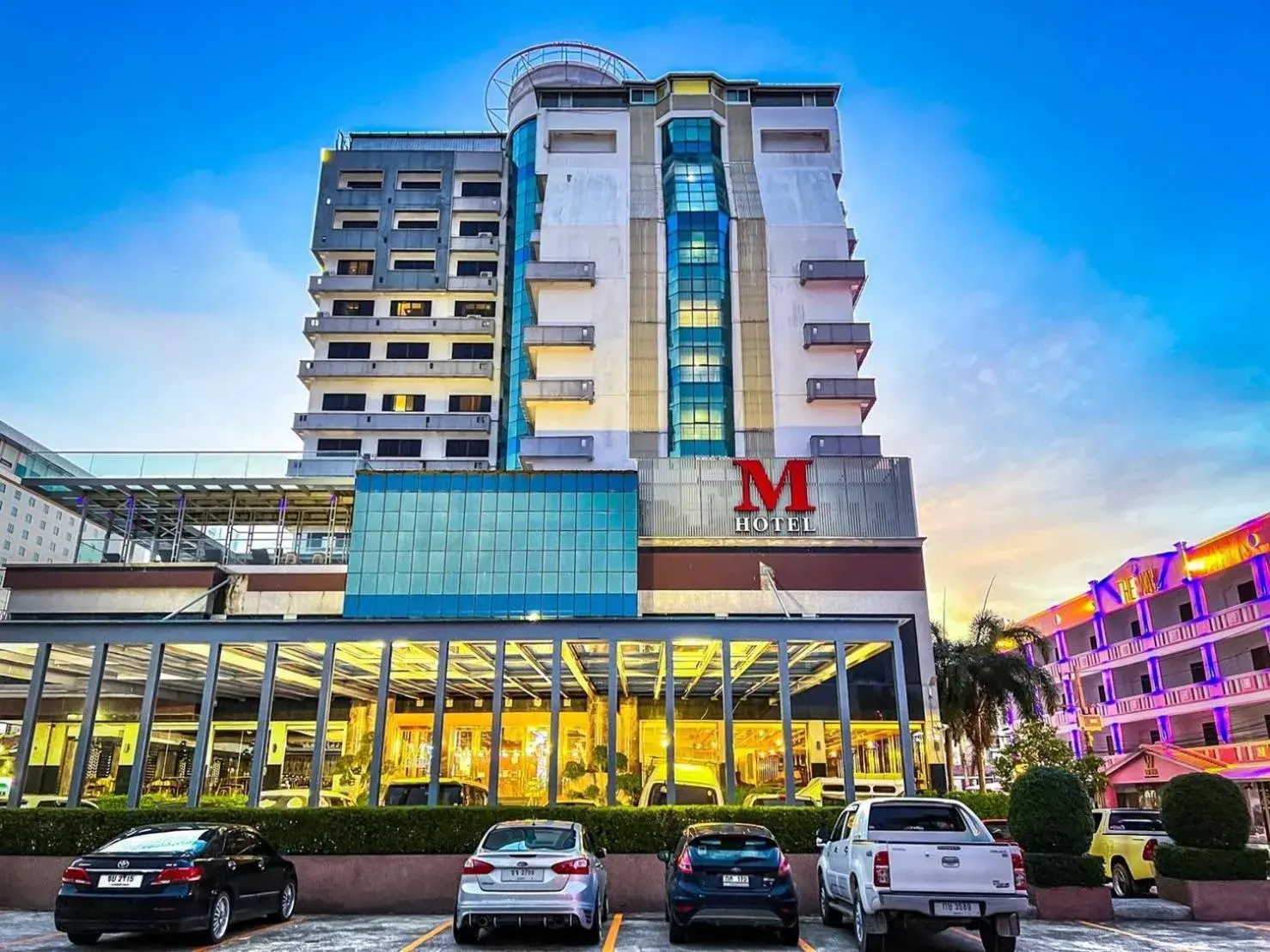 Property building in M Hotel Danok Property building in M Hotel Danok