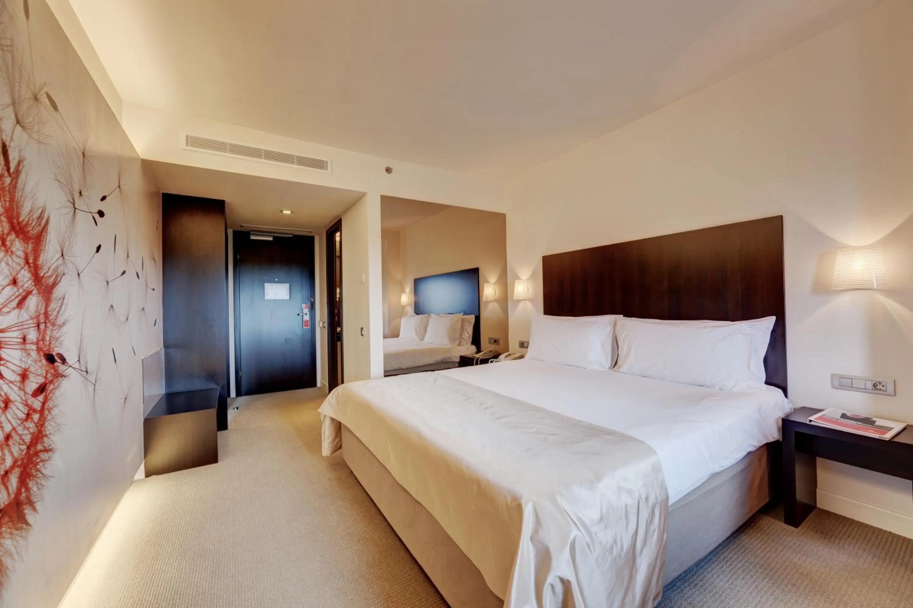 Photo of the whole room, Bed in Ramada Plaza by Wyndham Bucharest Convention Center