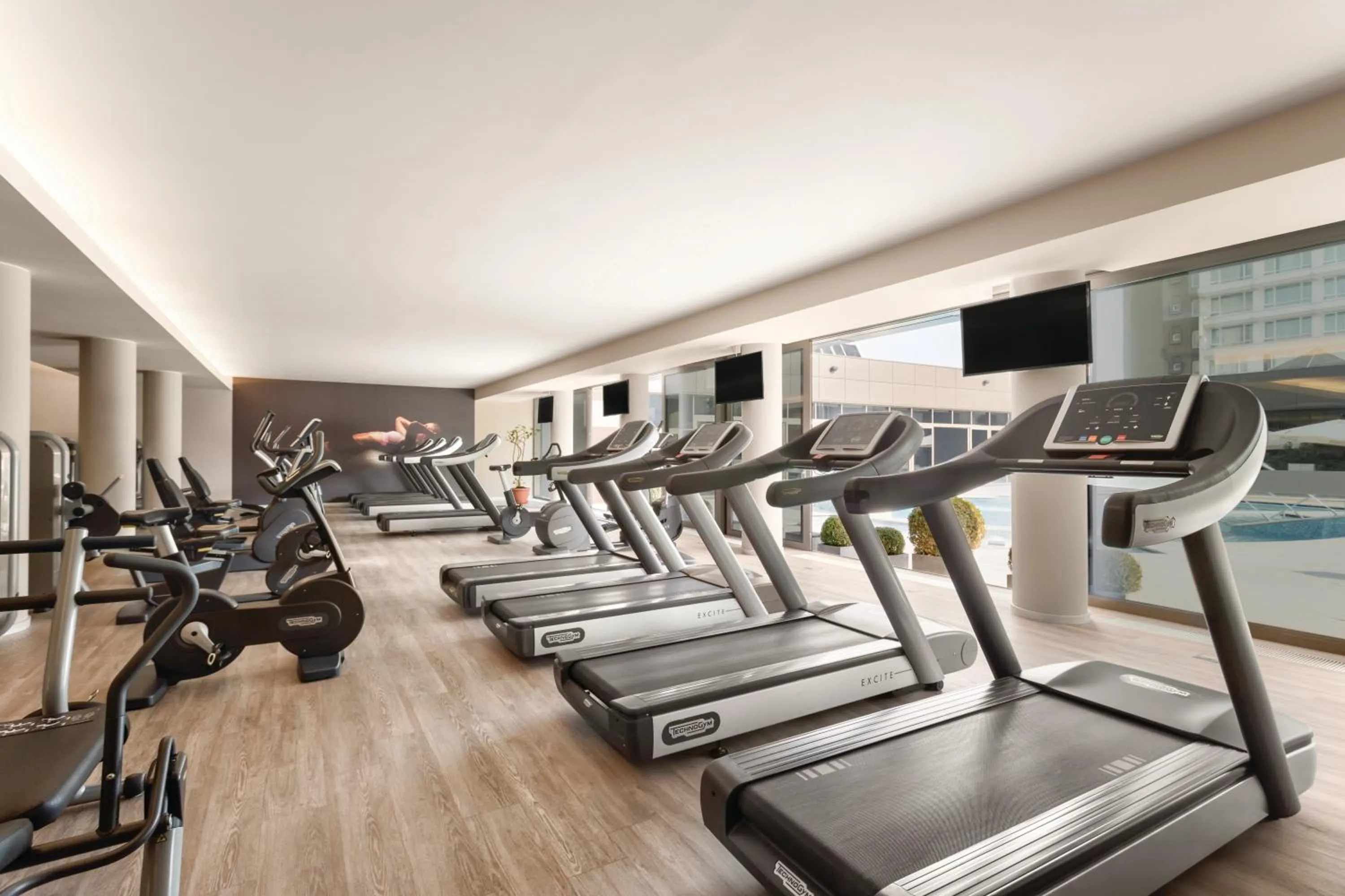 Fitness centre/facilities in Ramada Plaza by Wyndham Bucharest Convention Center