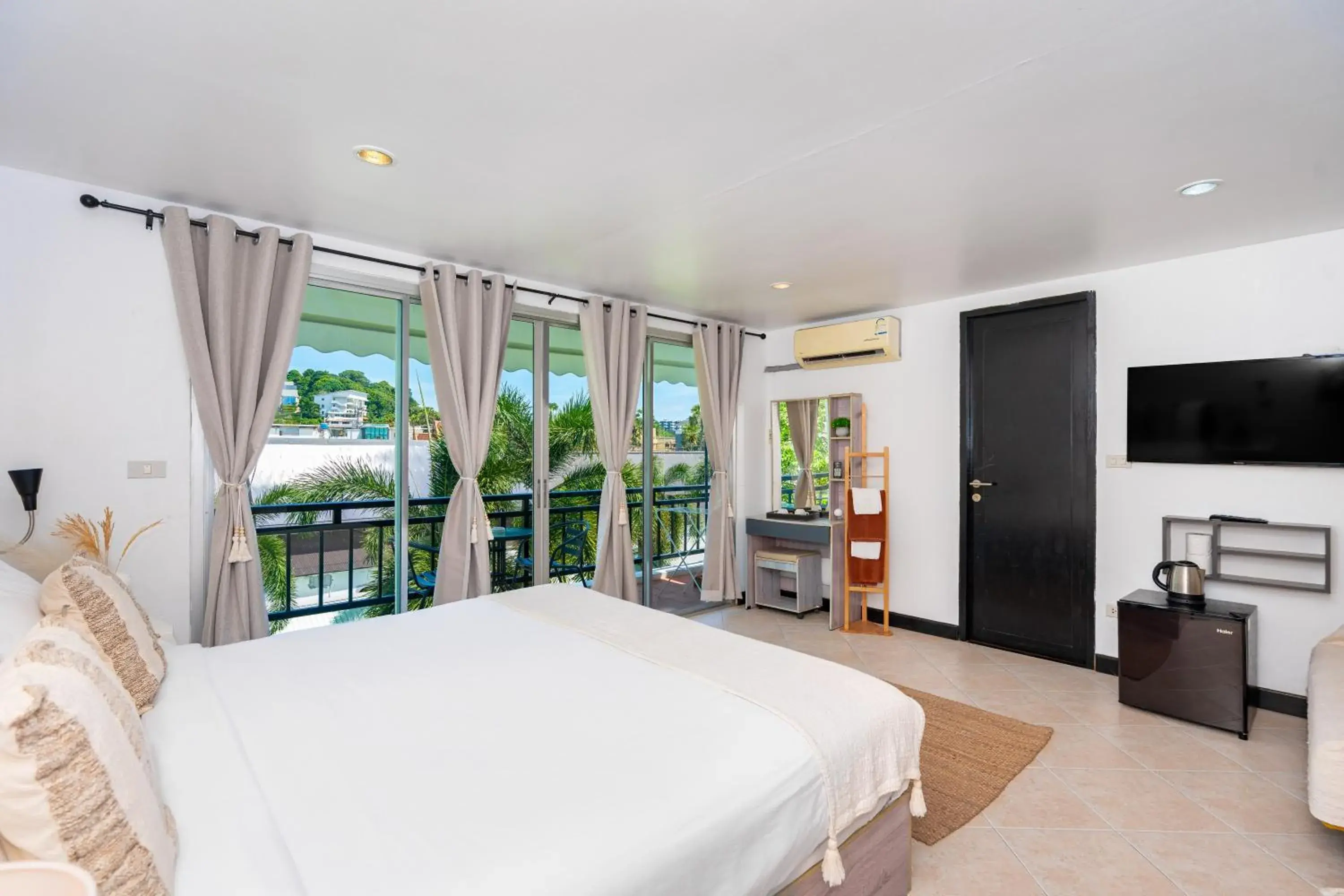 Standard Double Room in Kata Station Boutique Hotel Standard Double Room in Kata Station Boutique Hotel