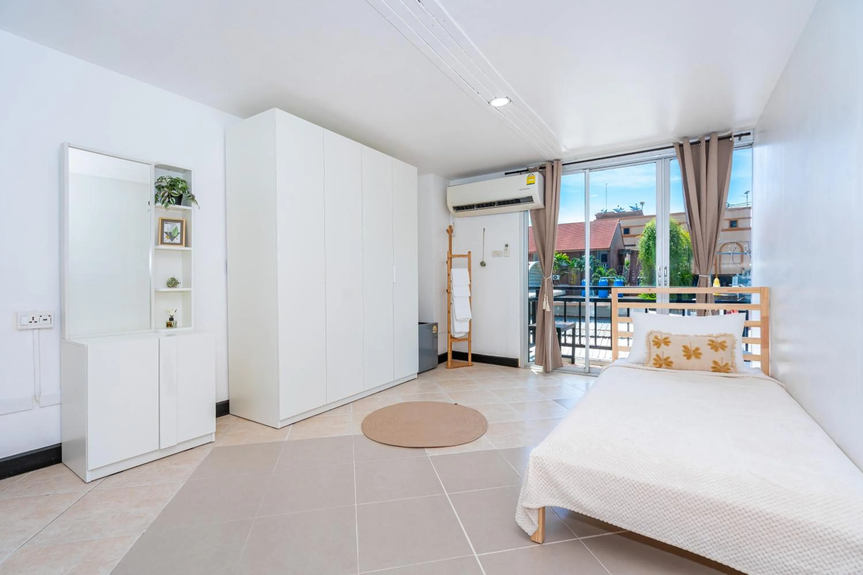 Bedroom, Bed in Kata Station Boutique Hotel