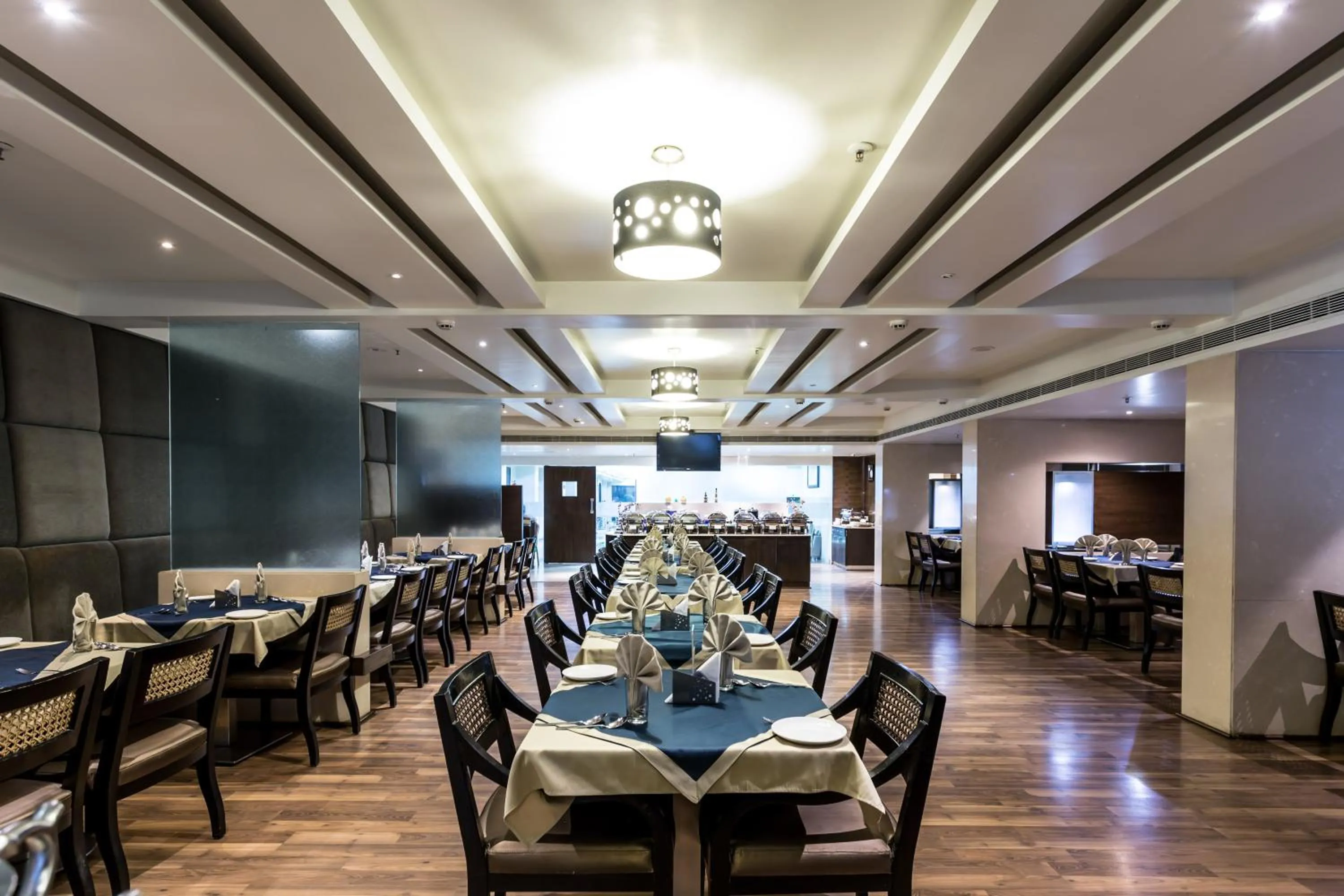 Restaurant/places to eat in Best Western Ramachandra