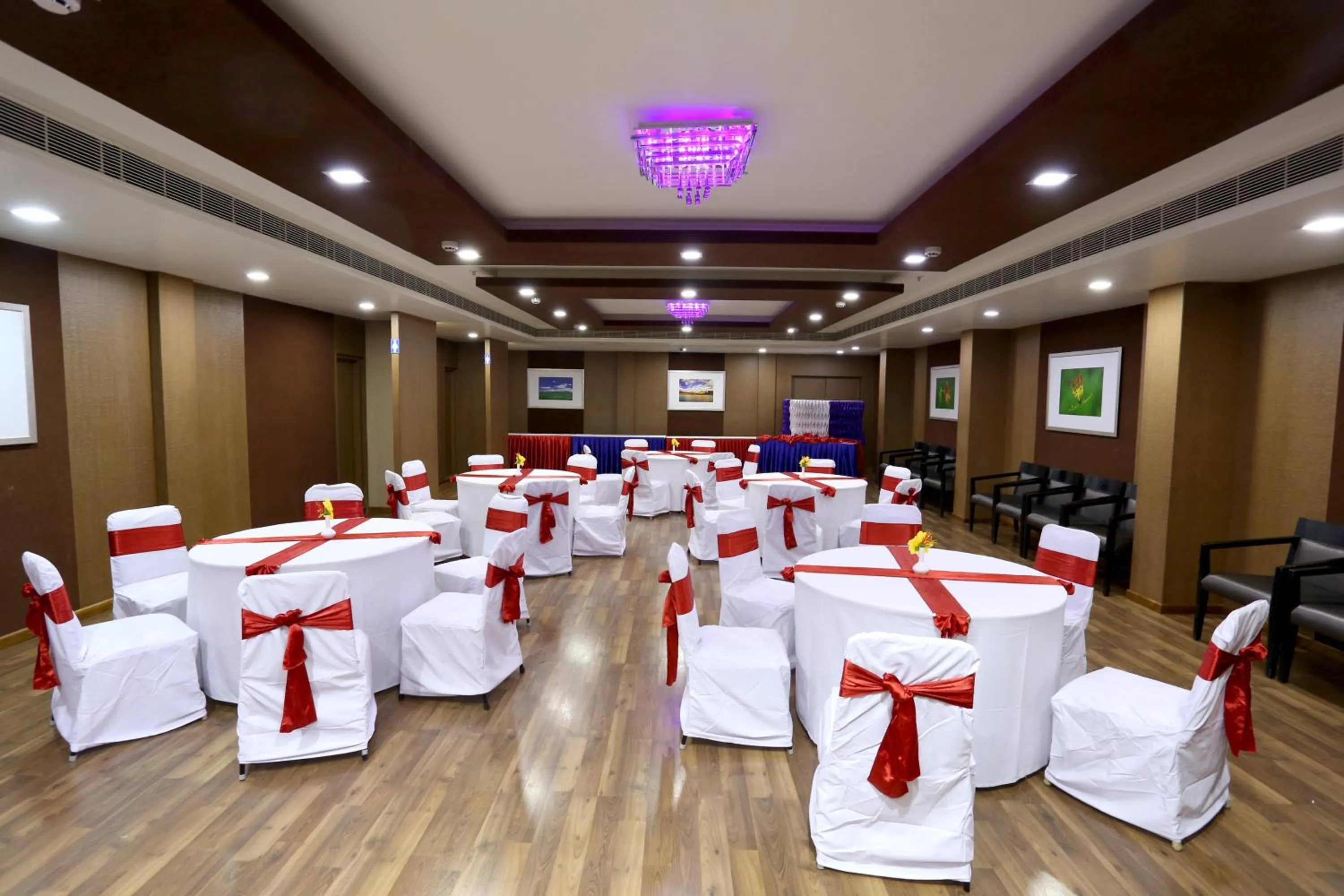 Banquet/Function facilities in Best Western Ramachandra