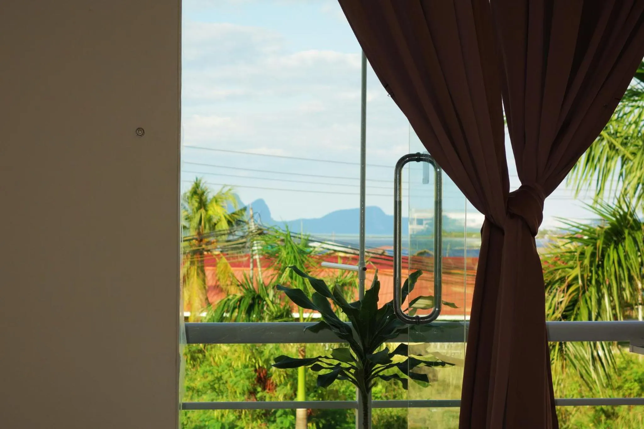 Sea view in AE Semporna Guesthouse 极潜旅店
