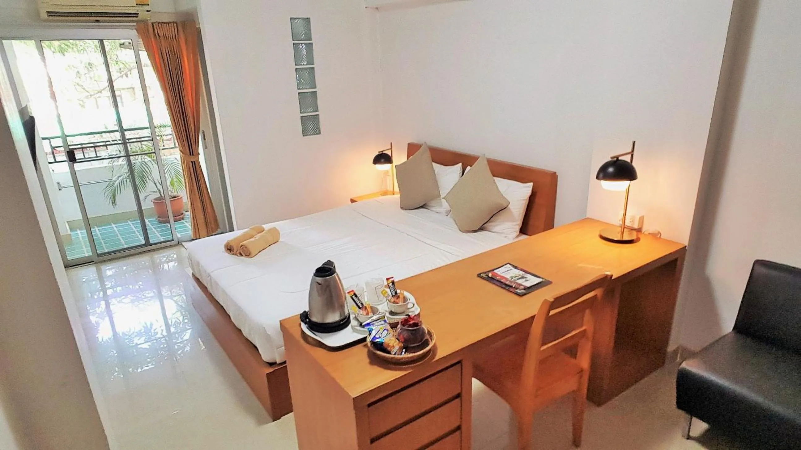 Photo of the whole room in THE 20 @Sukhumvit 77