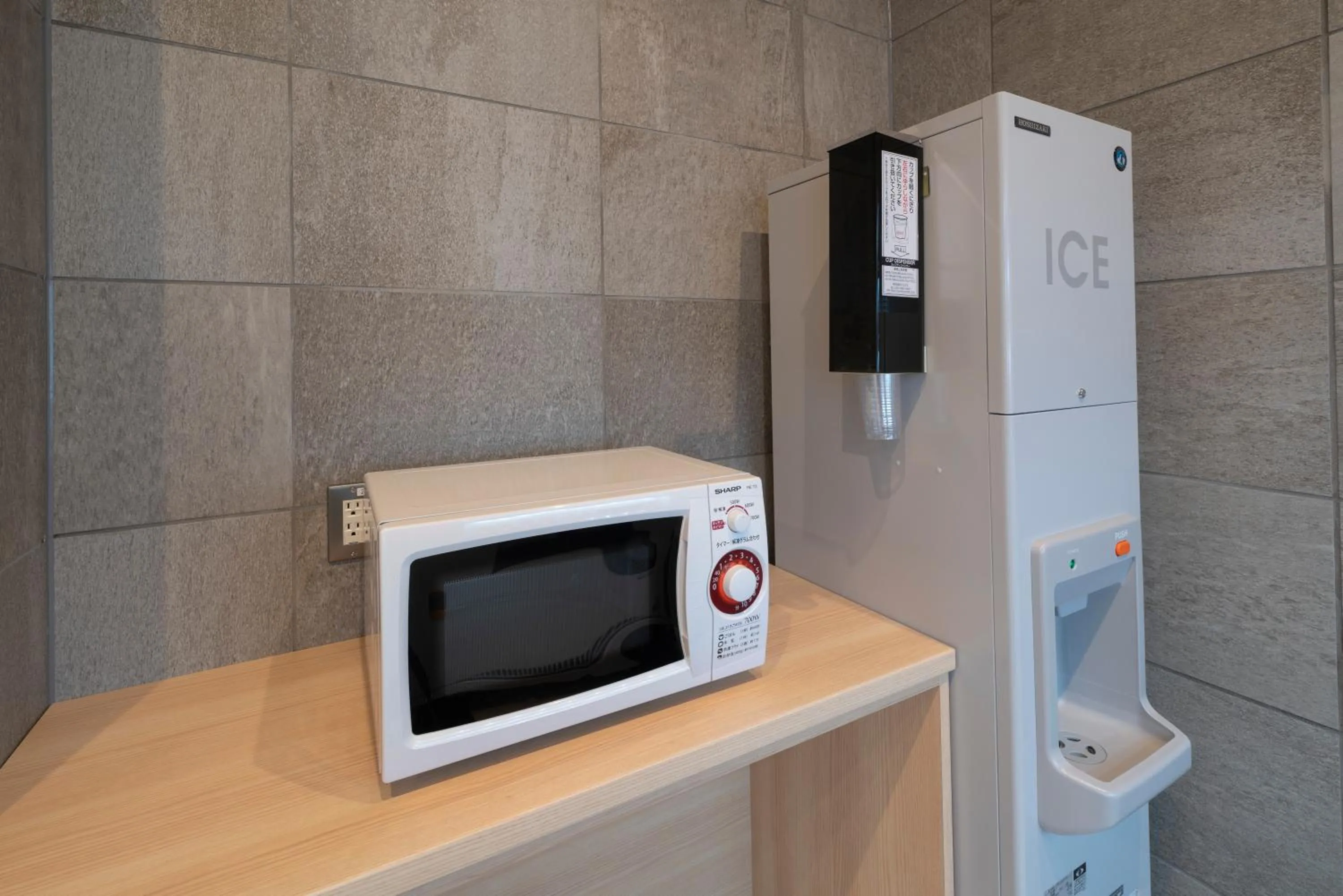 Area and facilities in Just Inn Premium Toyohashi Station