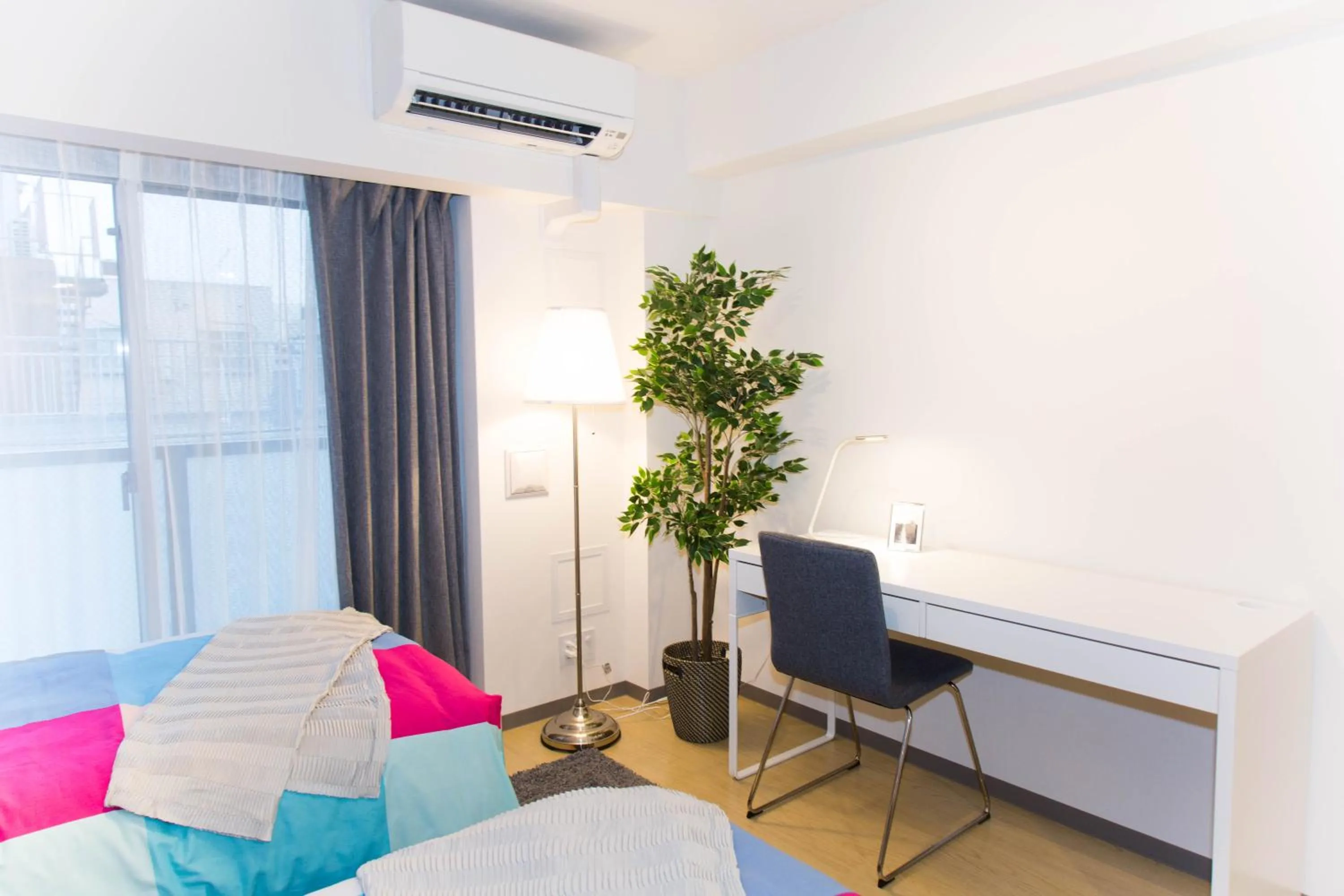 Photo of the whole room in Universal Haneda