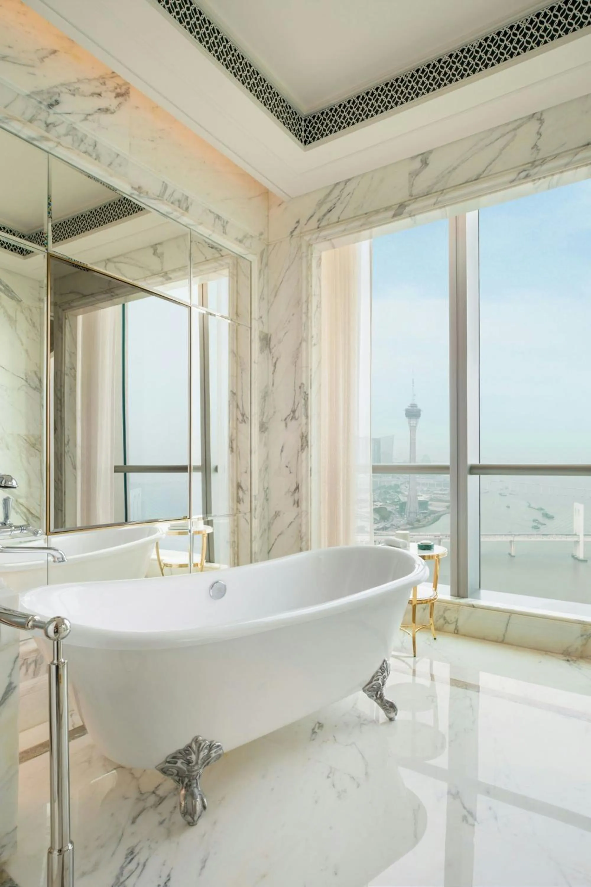 Bathroom in The St. Regis Zhuhai
