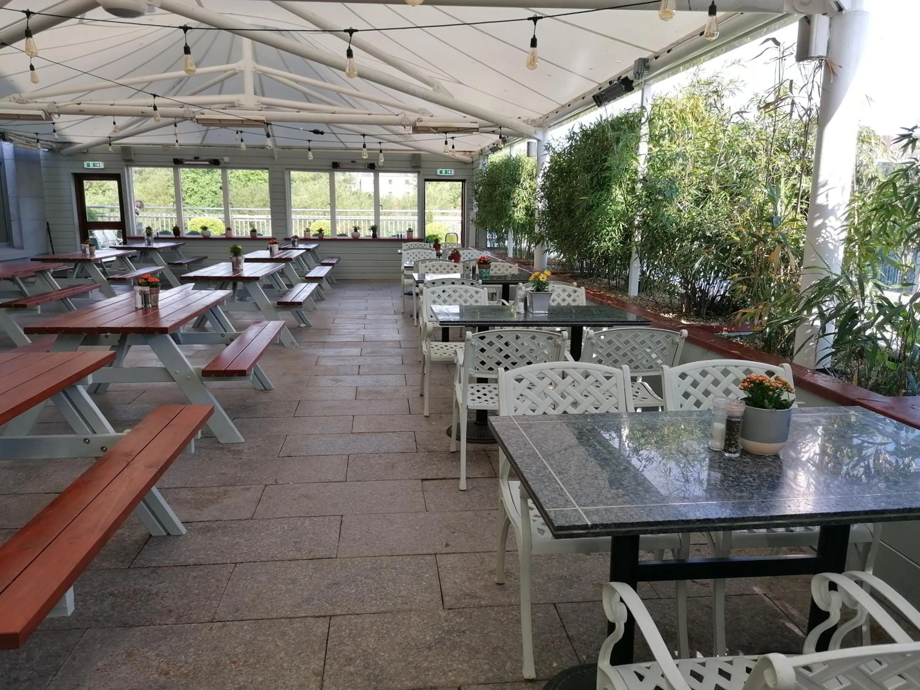 Restaurant/places to eat in Lord Bagenal Inn