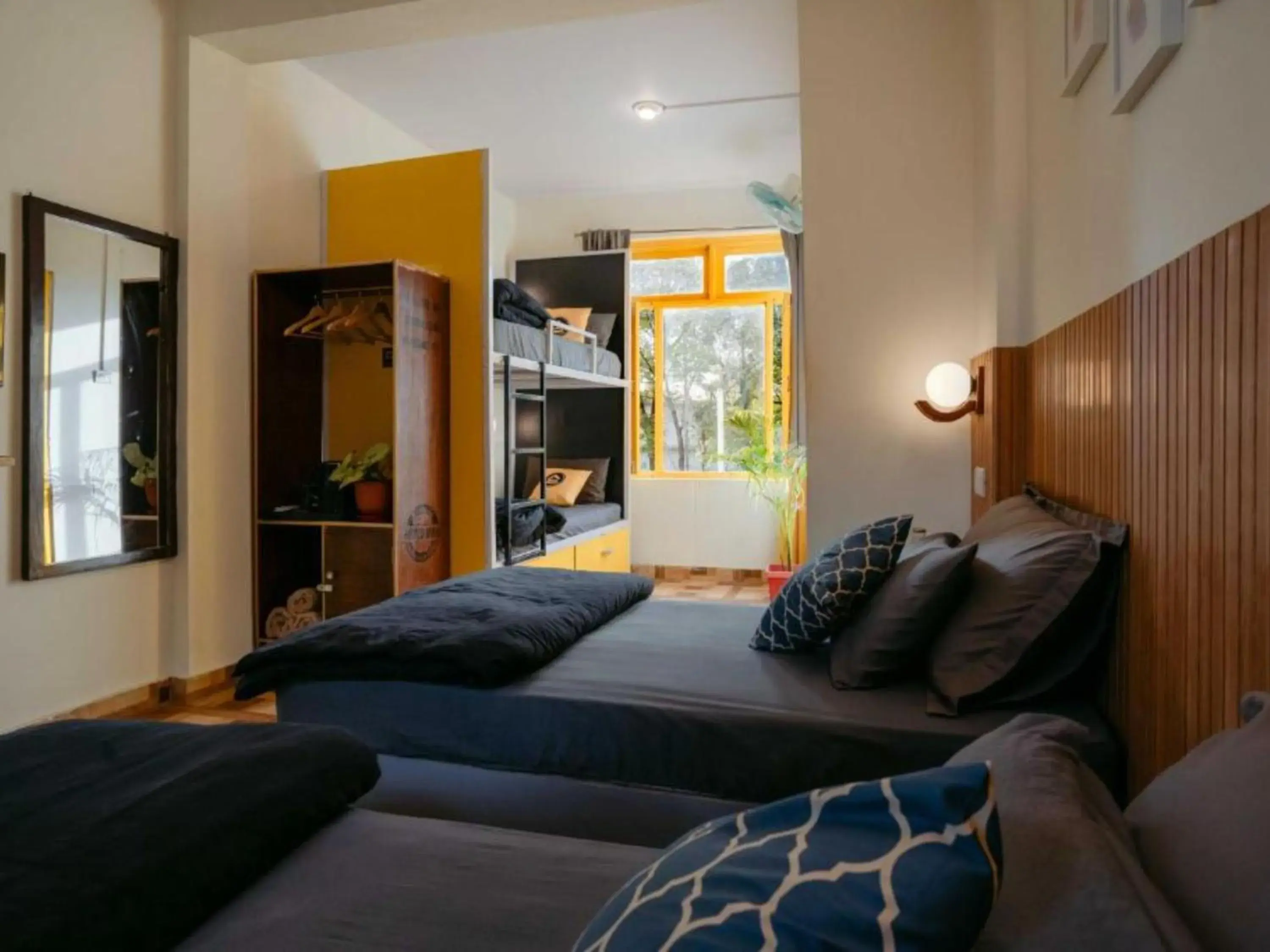 Bed in The Hosteller Bir Bed in The Hosteller Bir