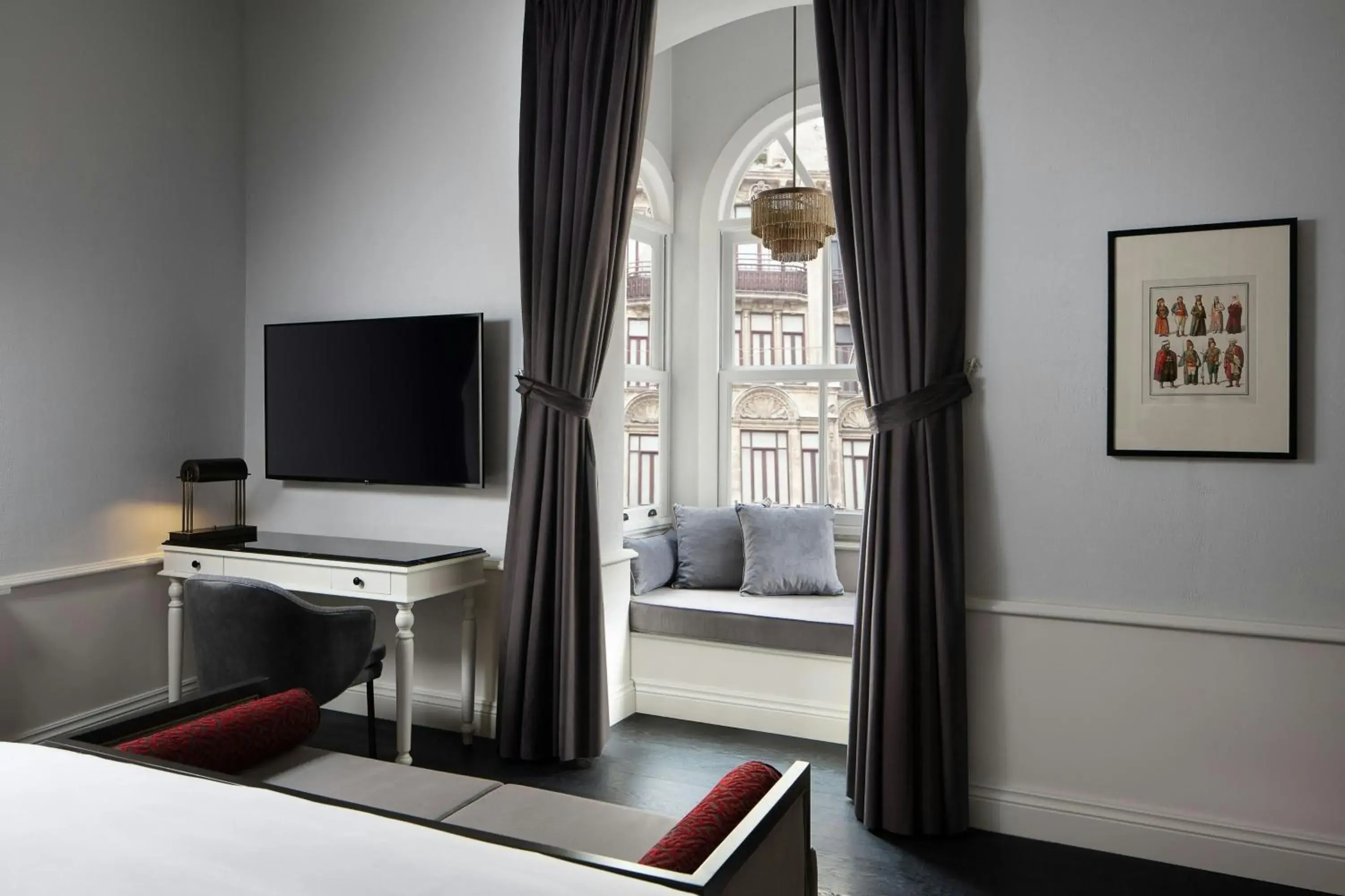 Bedroom, Bed in Adahan DeCamondo Pera, Autograph Collection Bedroom, Bed in Adahan DeCamondo Pera, Autograph Collection