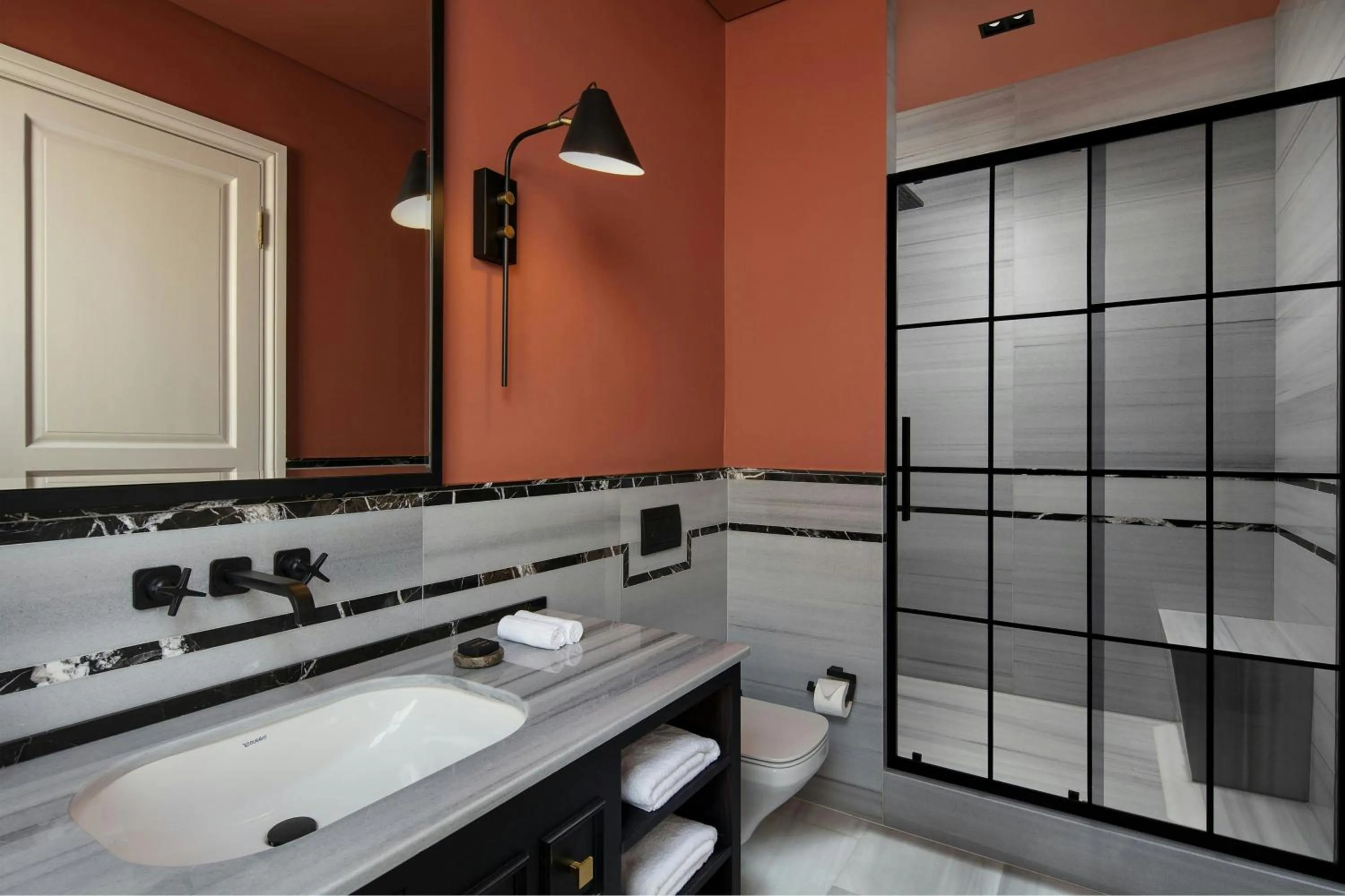 Photo of the whole room in Adahan DeCamondo Pera, Autograph Collection