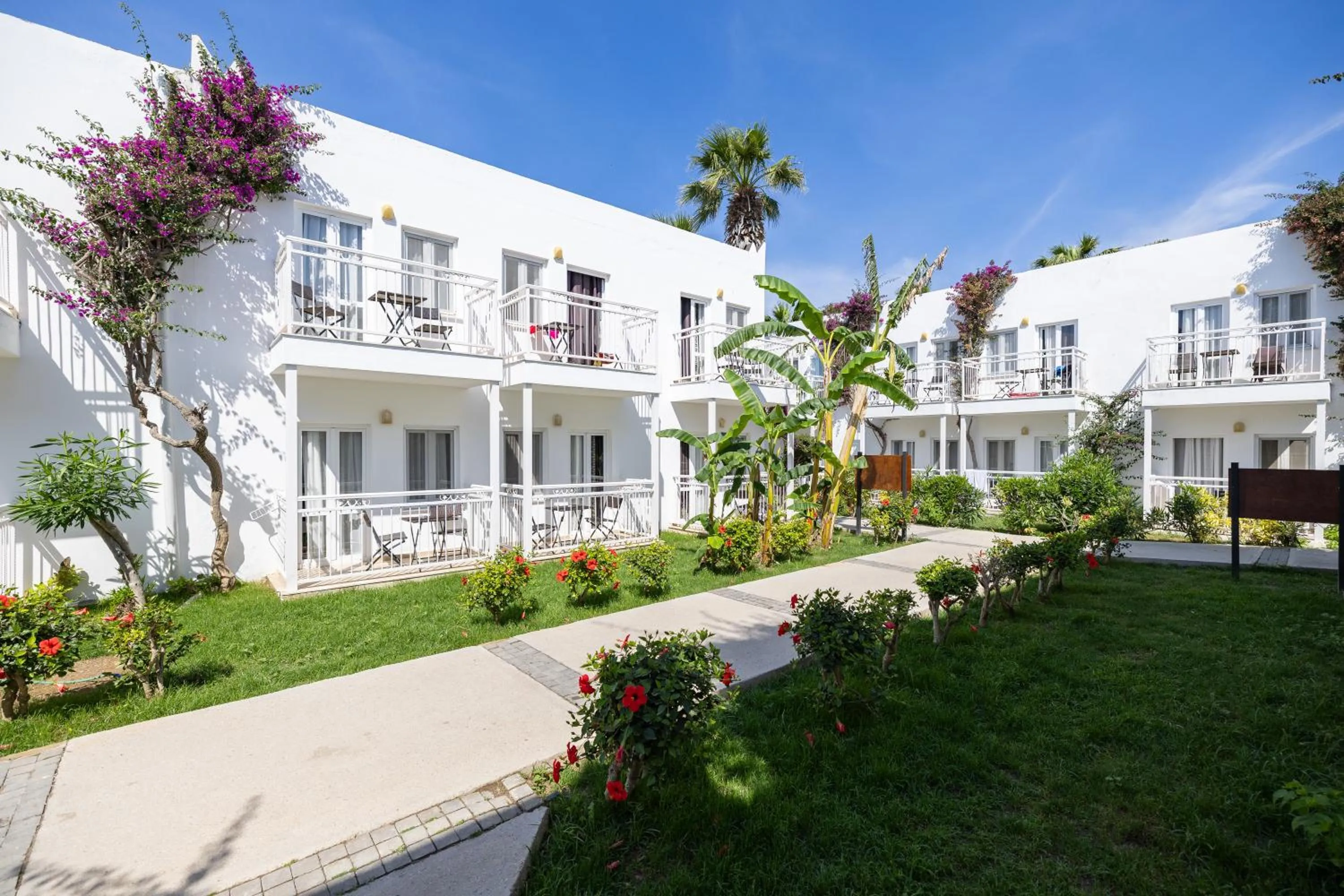 Petunya Beach Resort