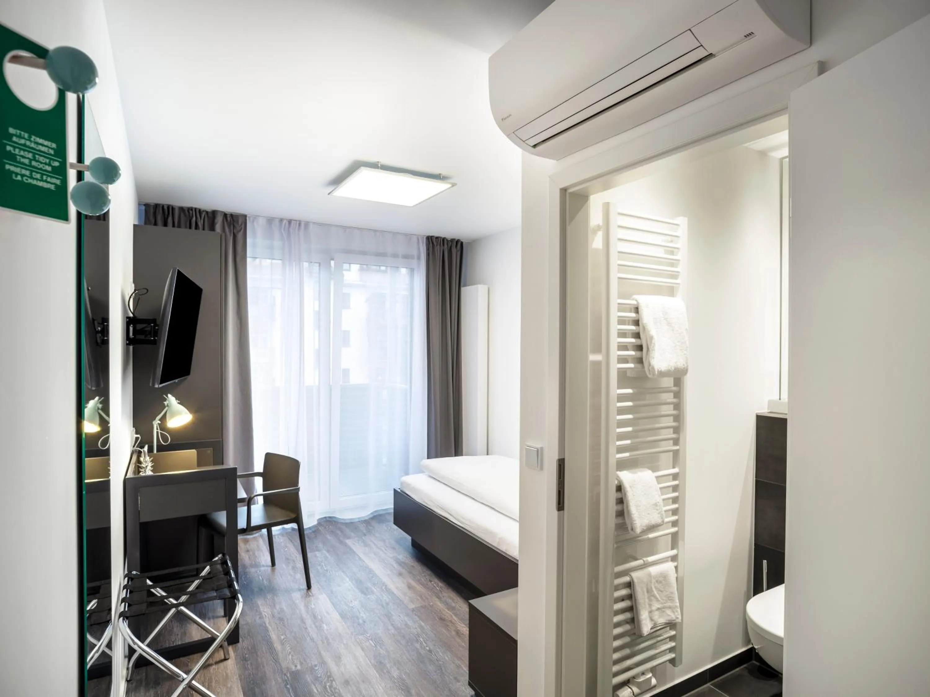 Living room, Bed in Mood contemporary living