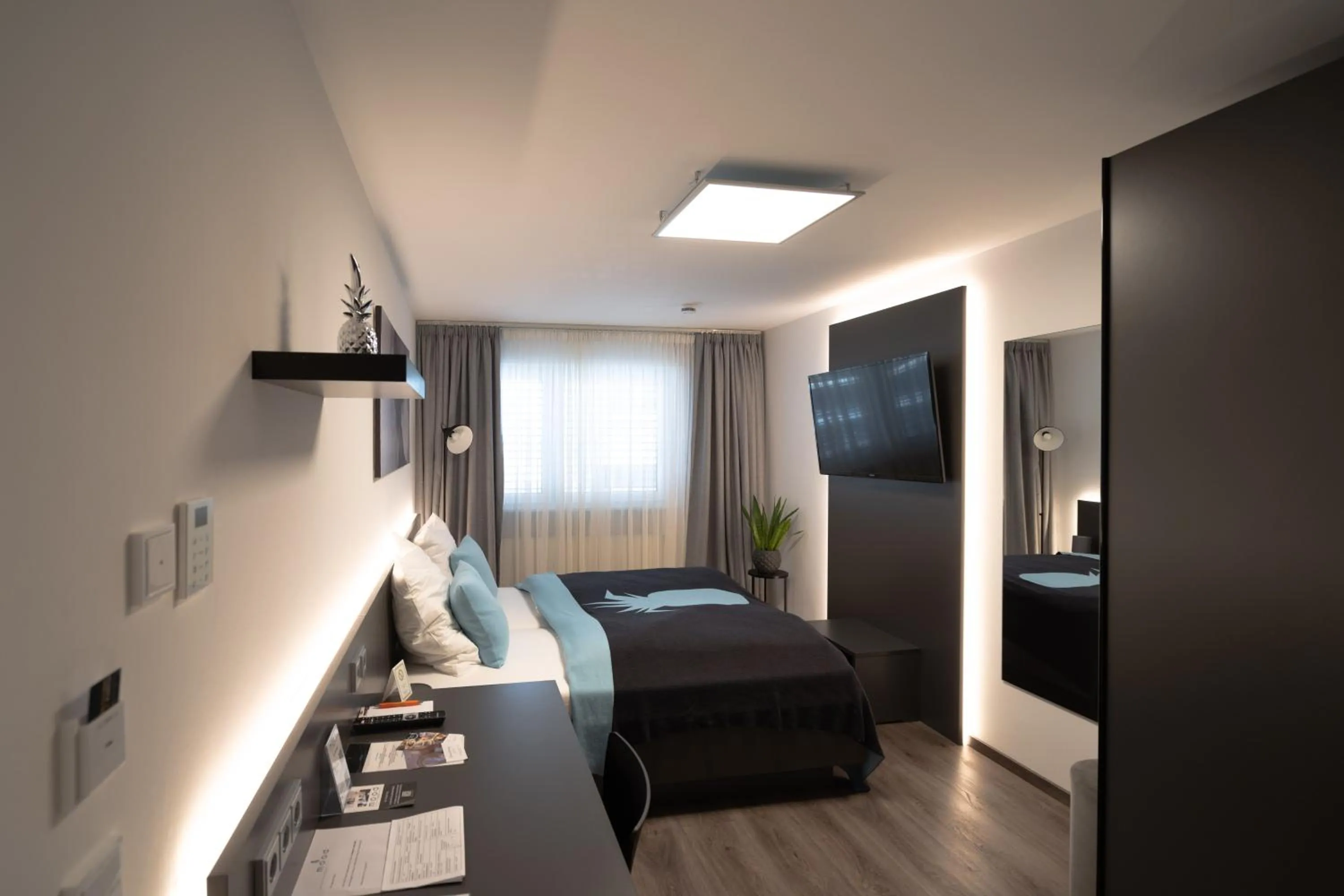 Bedroom, Bed in Mood contemporary living