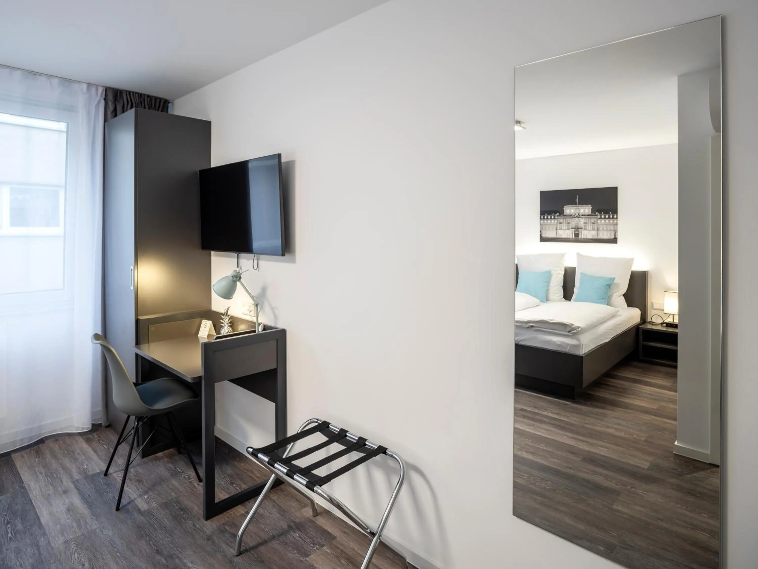 Photo of the whole room, Bed in Mood contemporary living