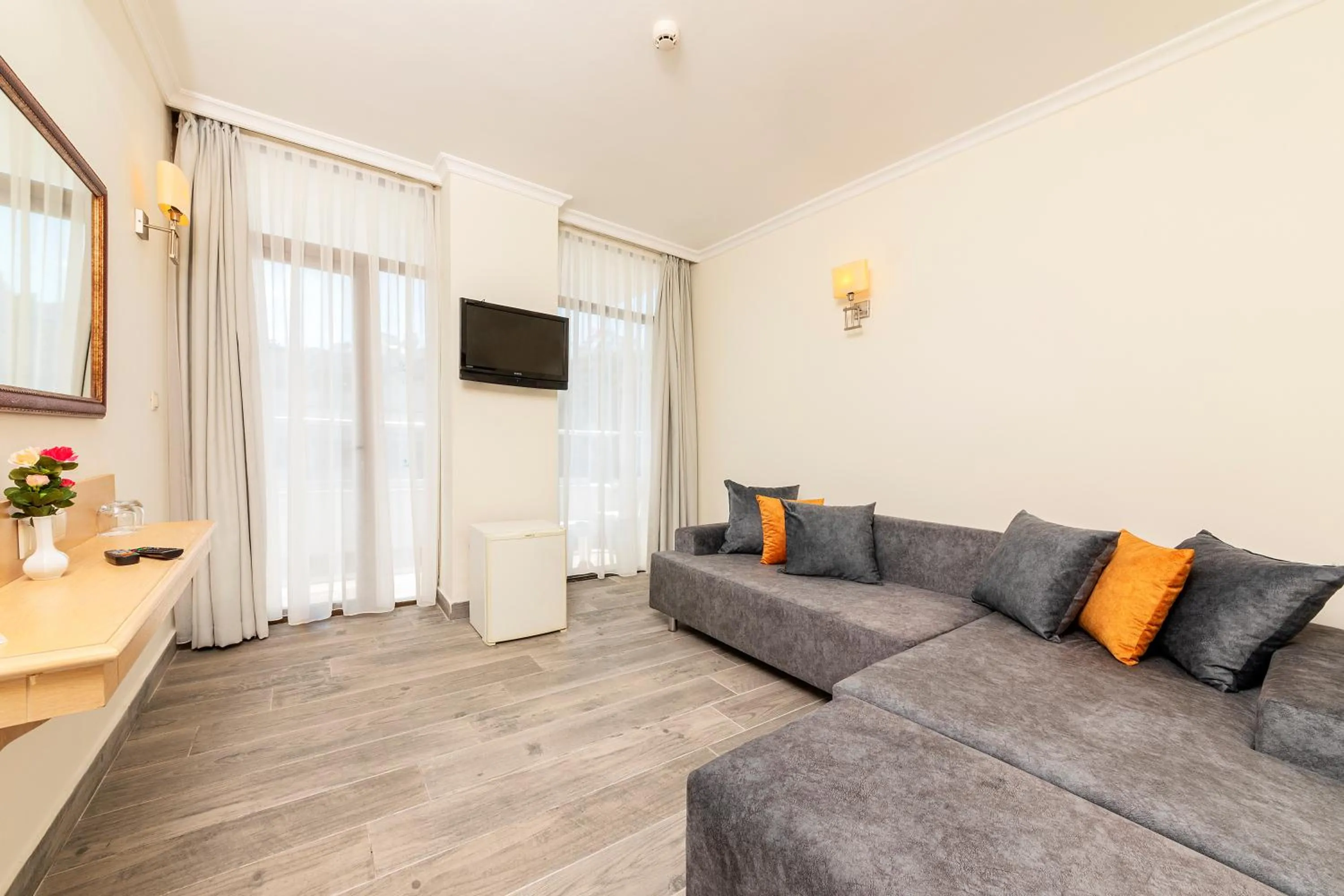 Living room in Kayamaris Hotel