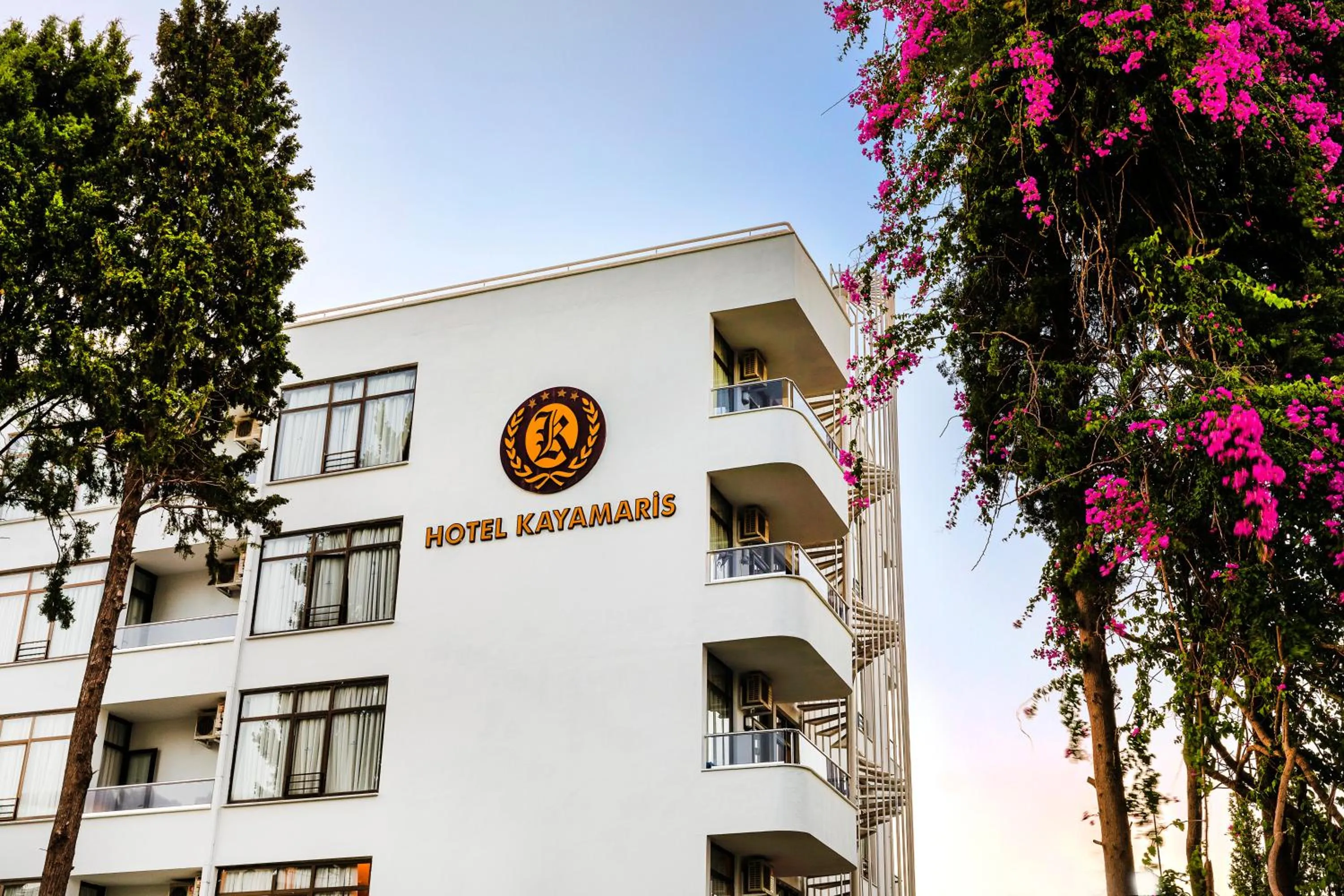 Property building in Kayamaris Hotel