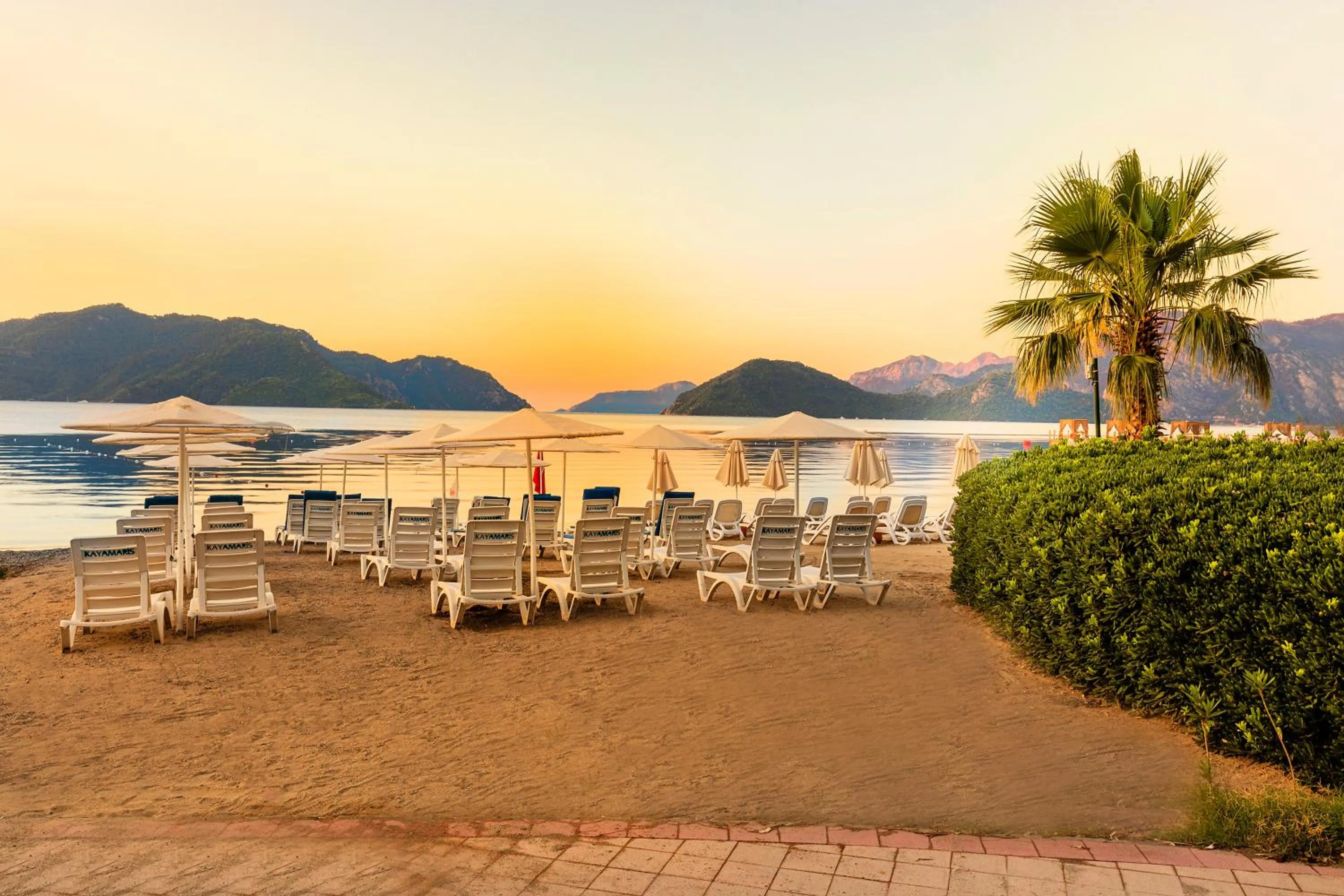 Beach in Kayamaris Hotel