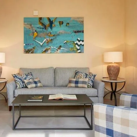 Decorative detail in Trafalgar Polo Club