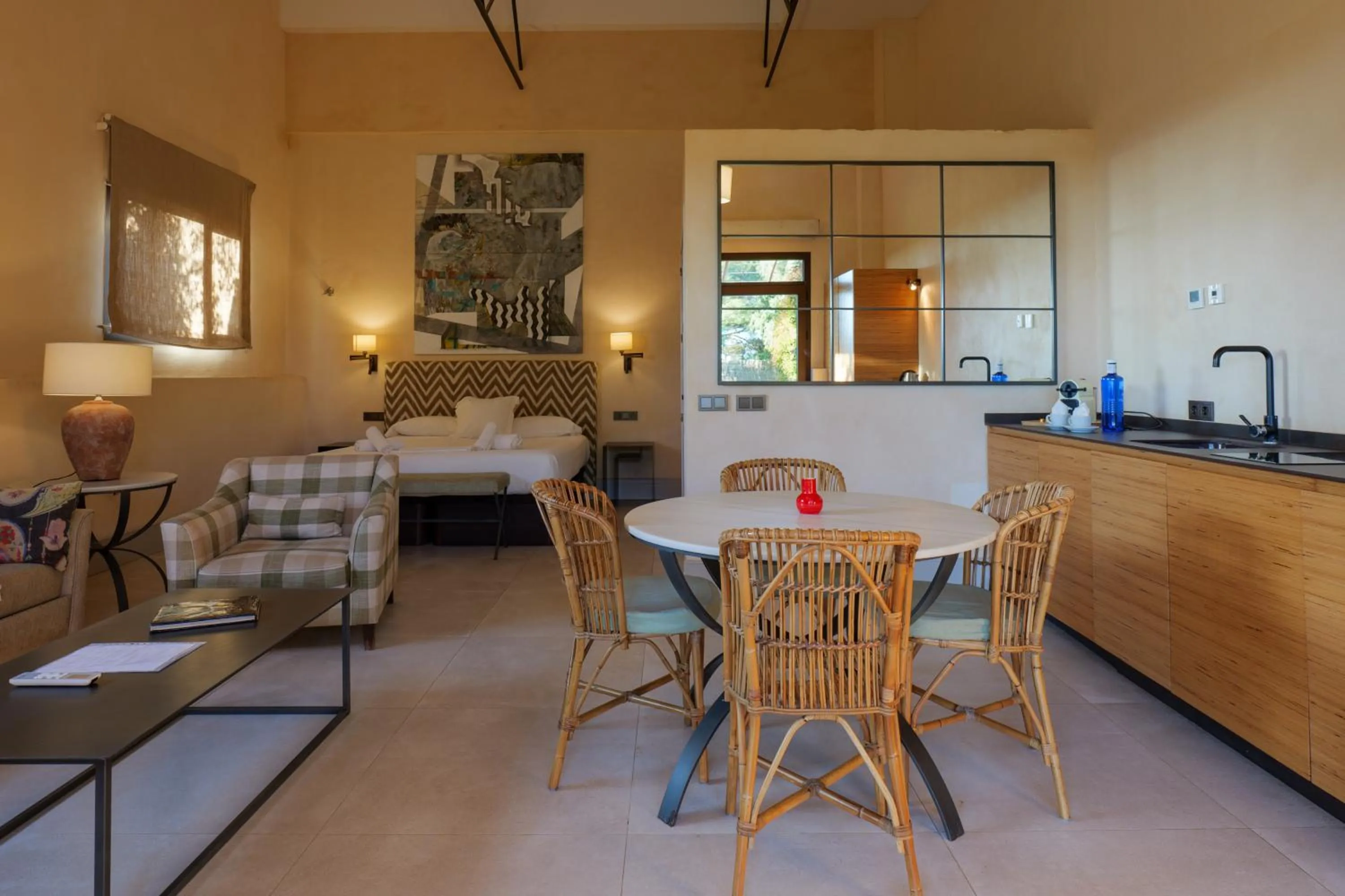 Photo of the whole room in Trafalgar Polo Club