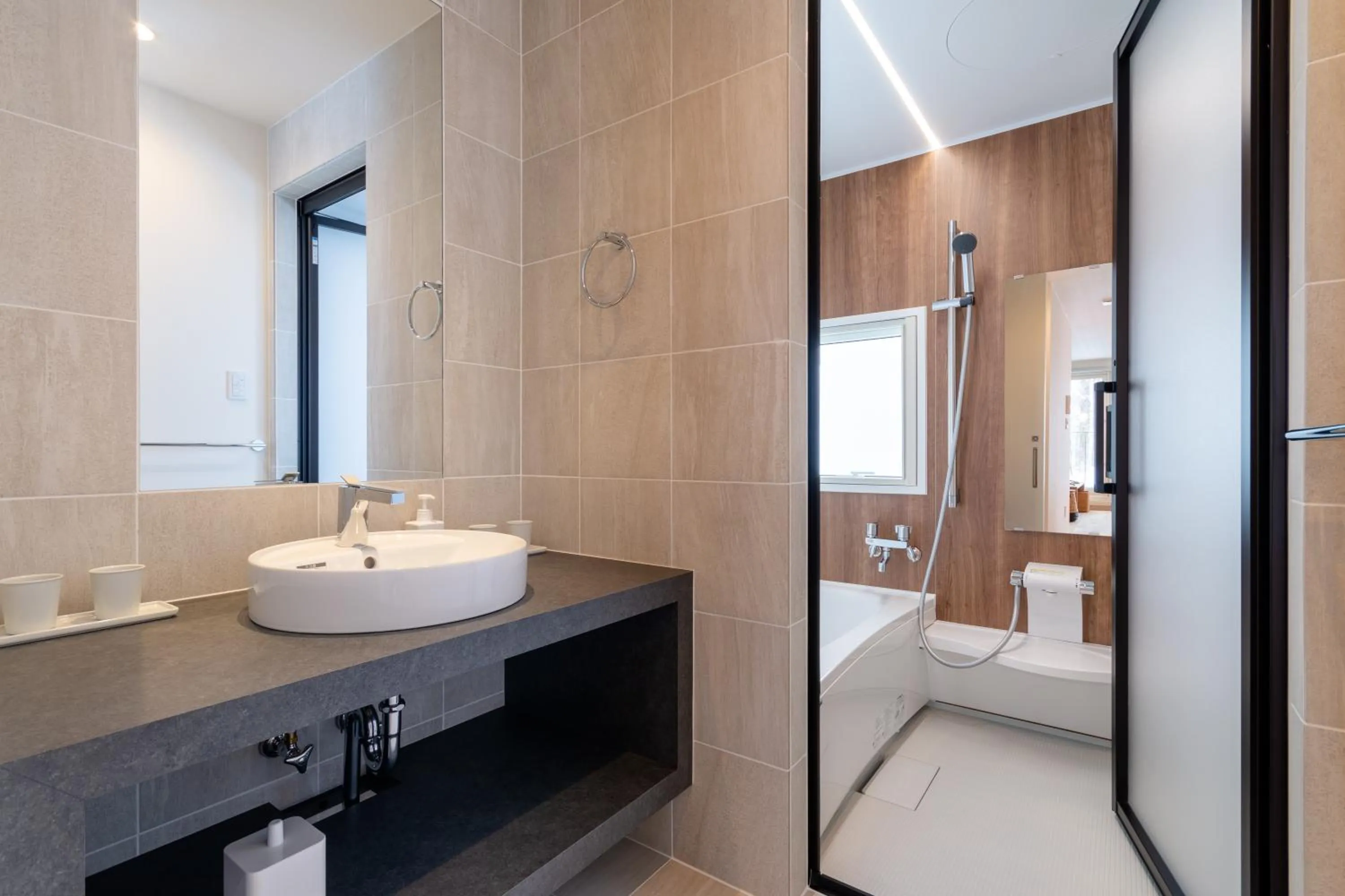 Bathroom in ROKU by H2 Life