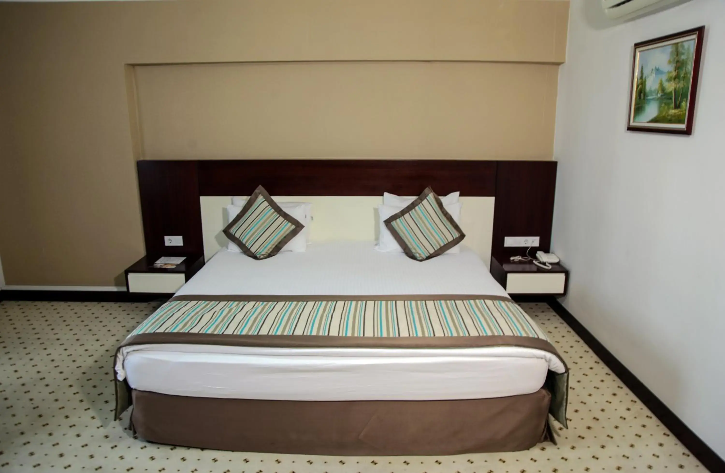 Bedroom, Bed in Hotel Yayoba Bedroom, Bed in Hotel Yayoba